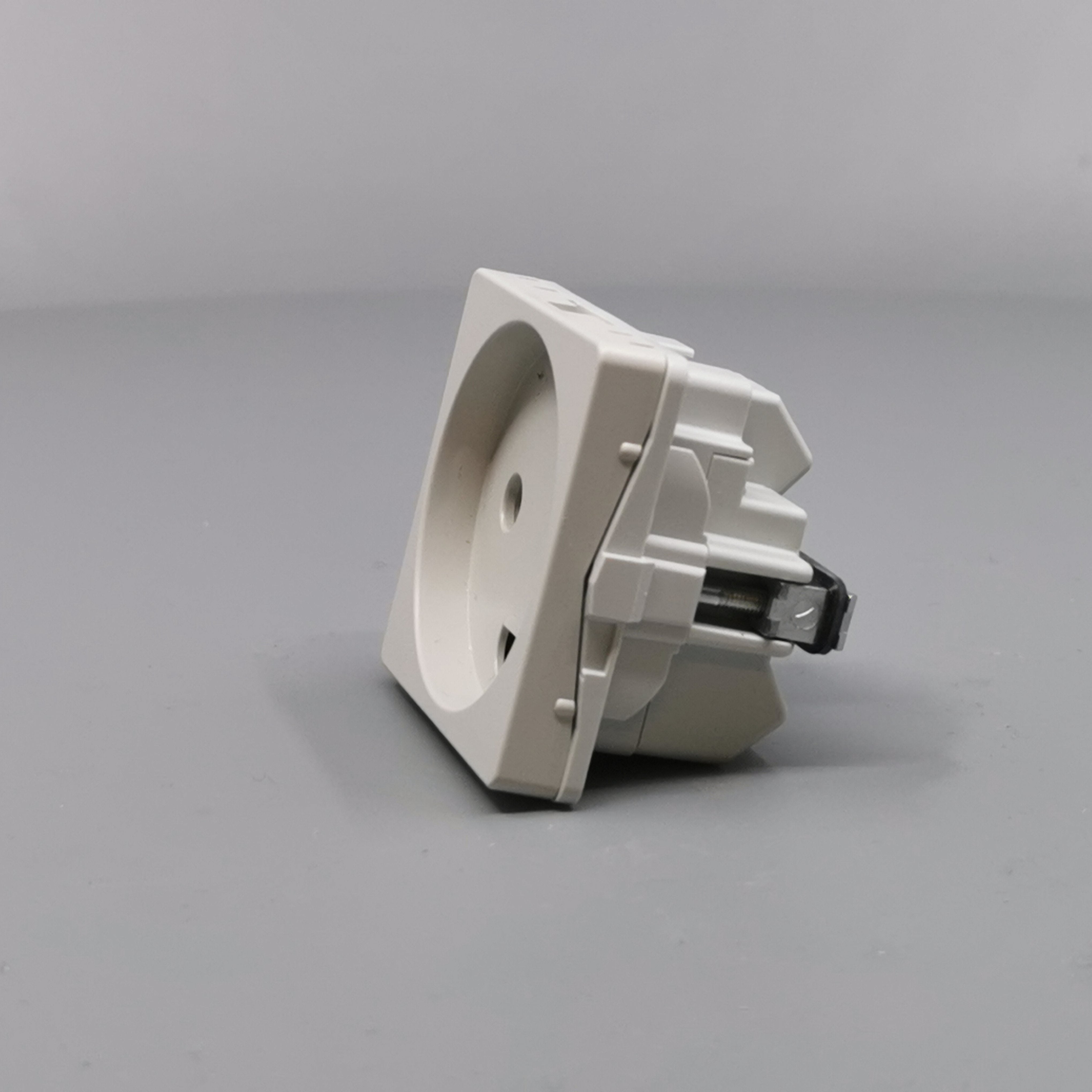 Fuga Stikkontakt 1 modul 2-pol med jord lysegrå