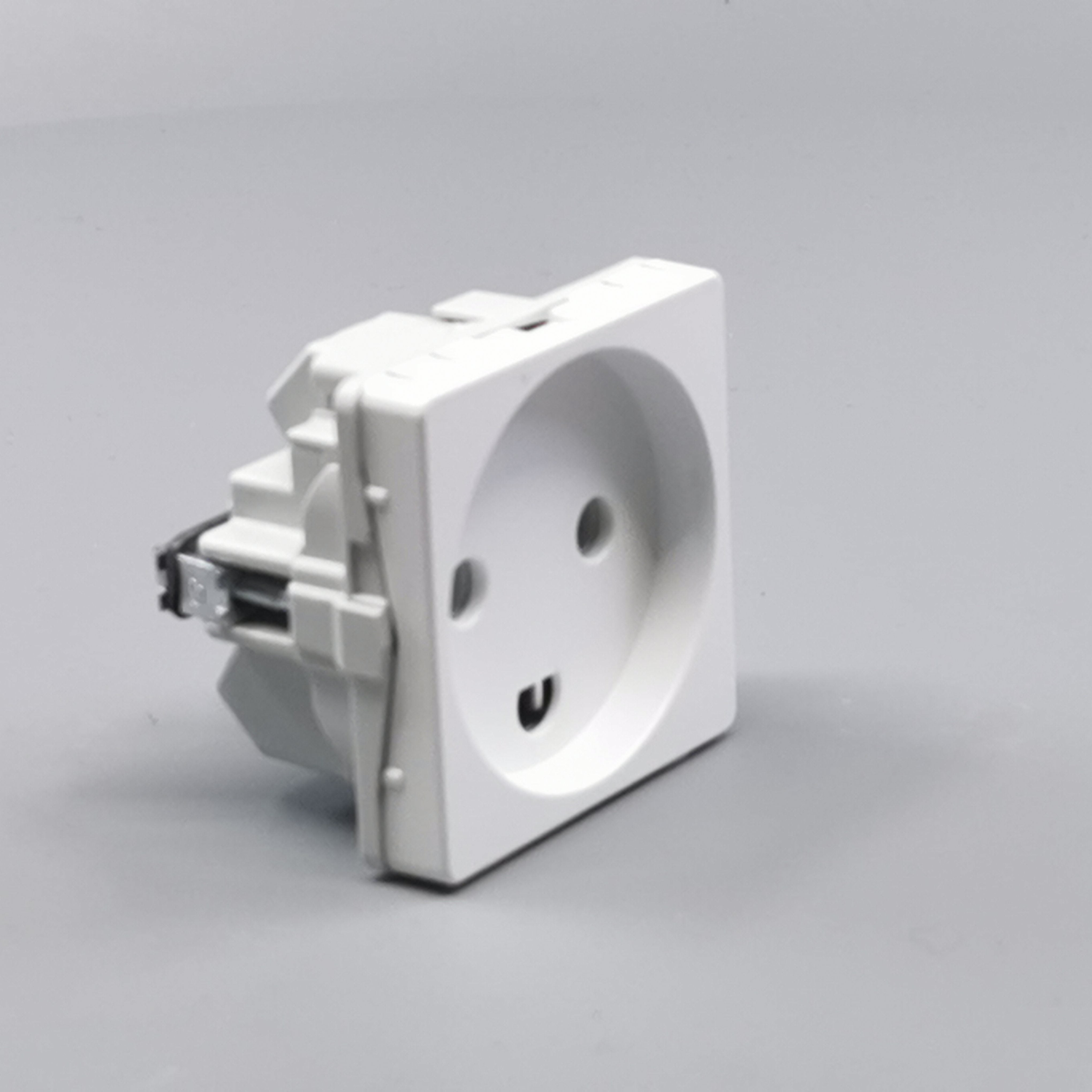 Fuga stikkontakt med jord 1 modul 2-pol - hvid