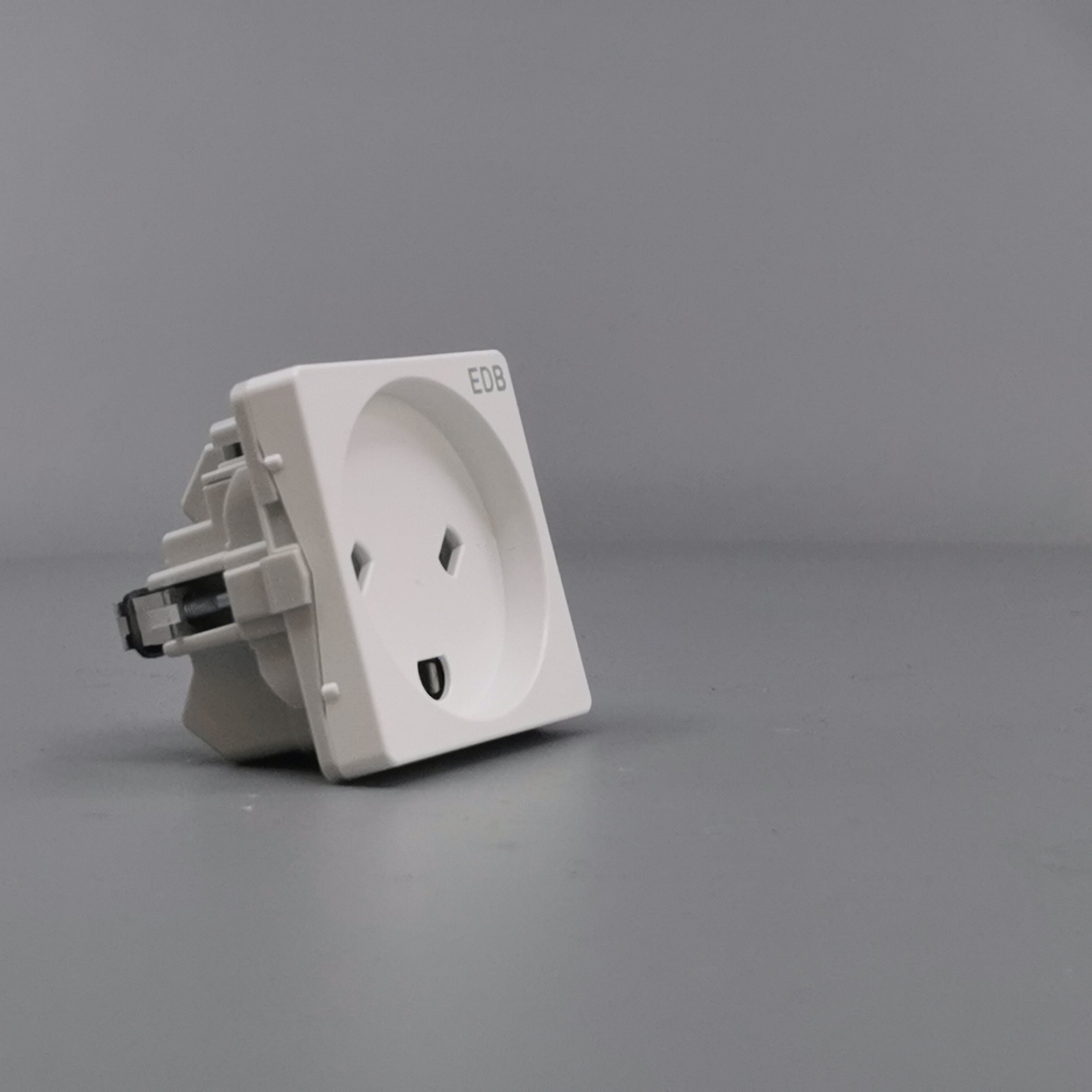 Fuga EDB stikkontakt med jord 1 modul 2-pol - hvid