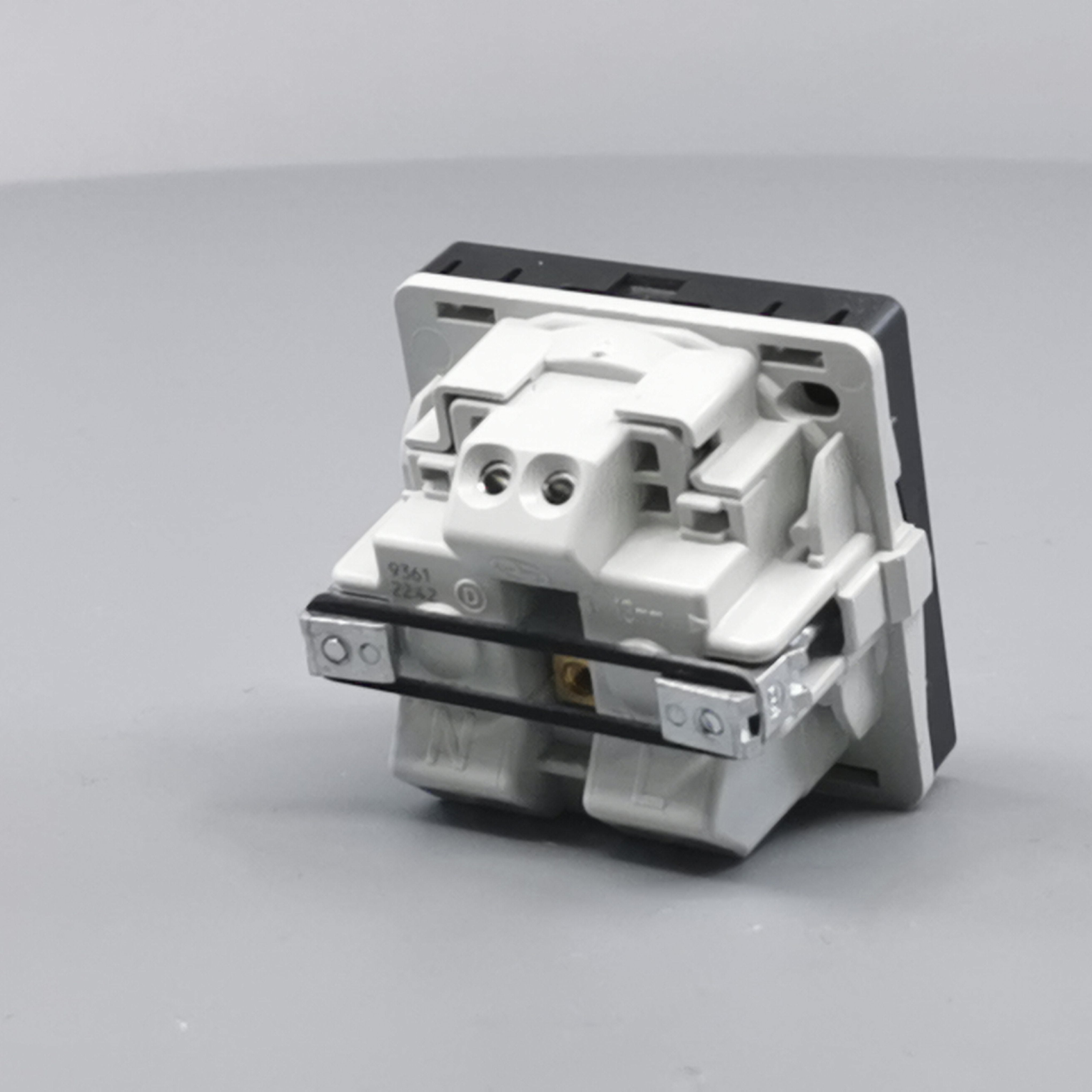 LK Fuga stikkontakt 1 modul m LED -lampe koksgrå