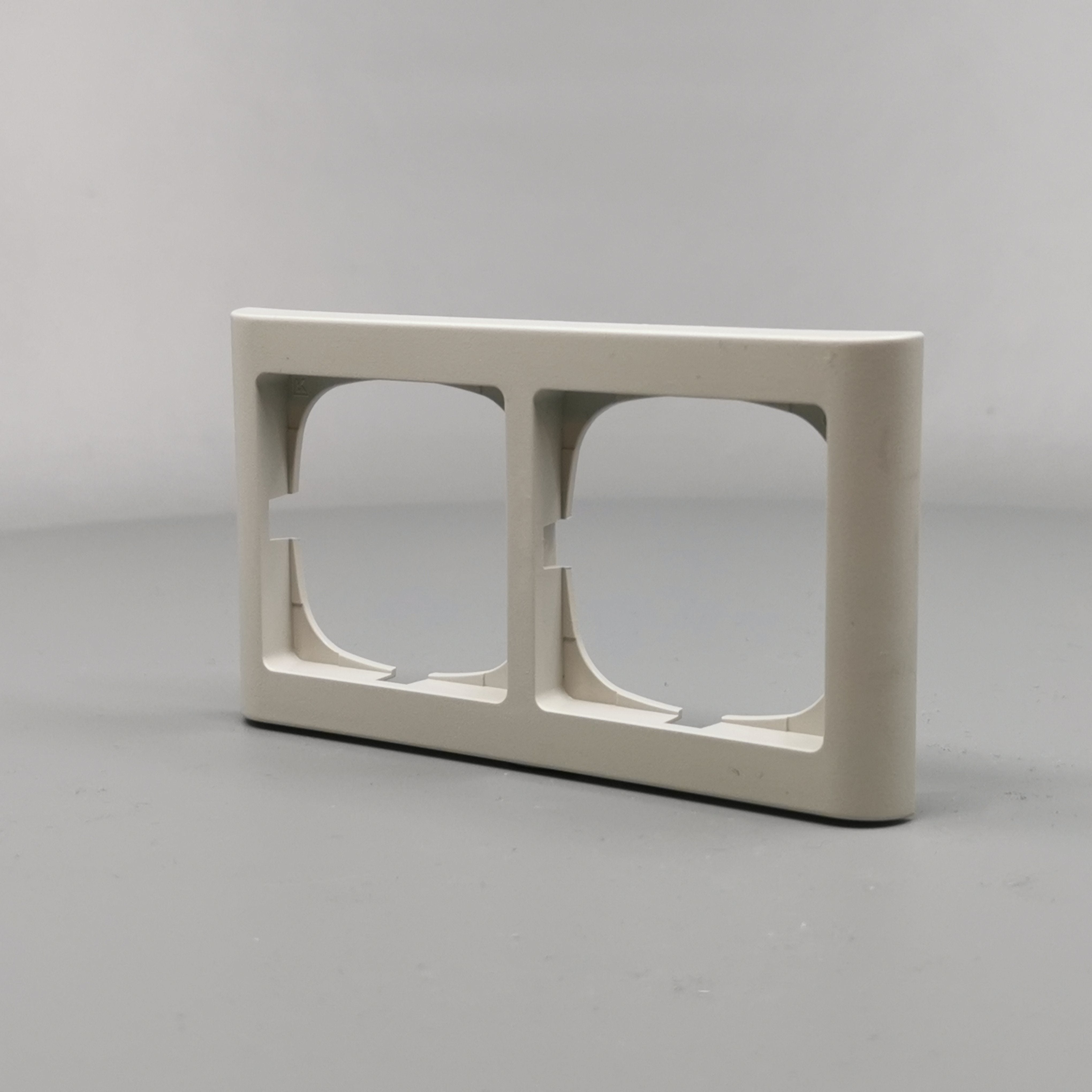 LK Fuga ramme Softline 63 2m vandret - lysegrå