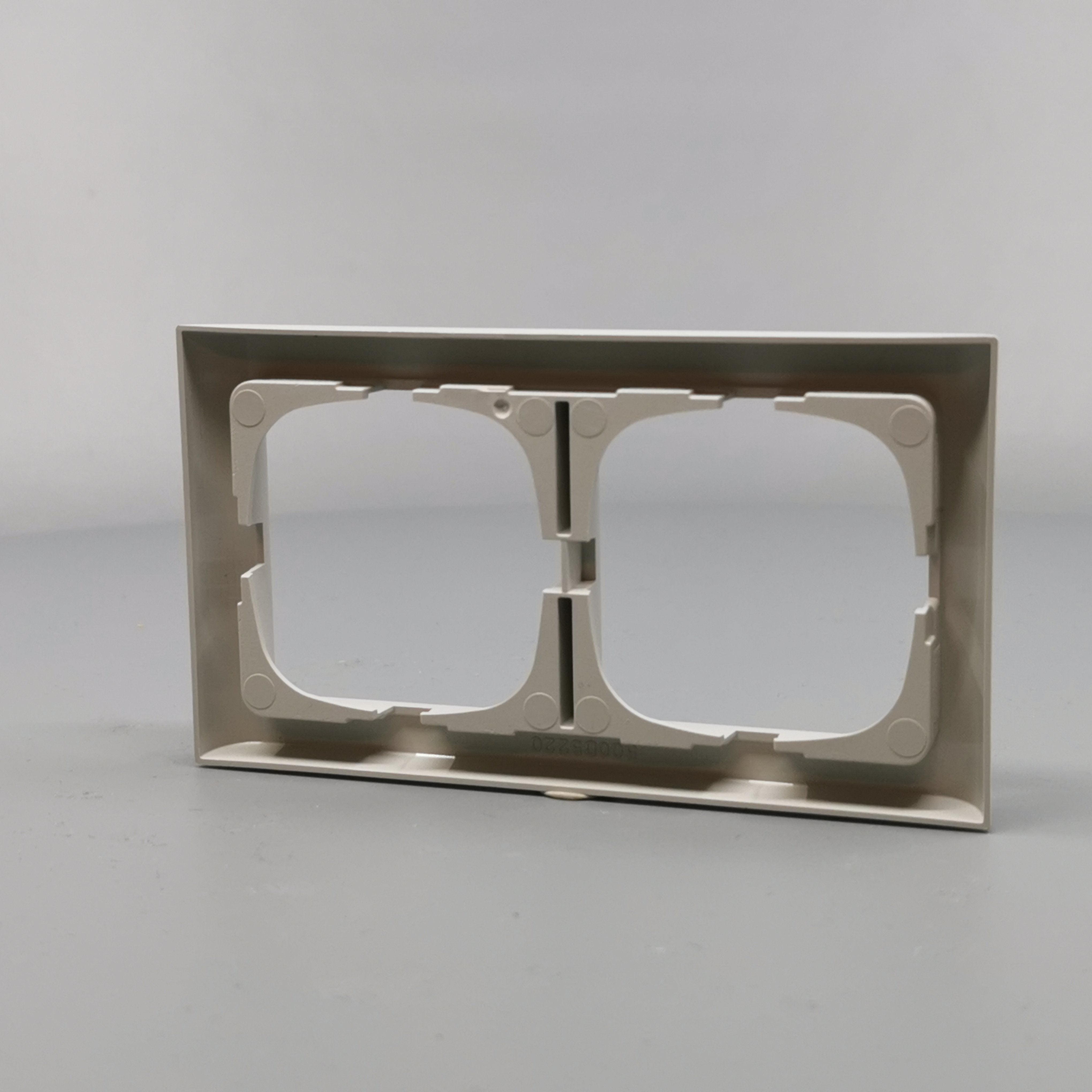 LK Fuga ramme Softline 63 2m vandret - lysegrå