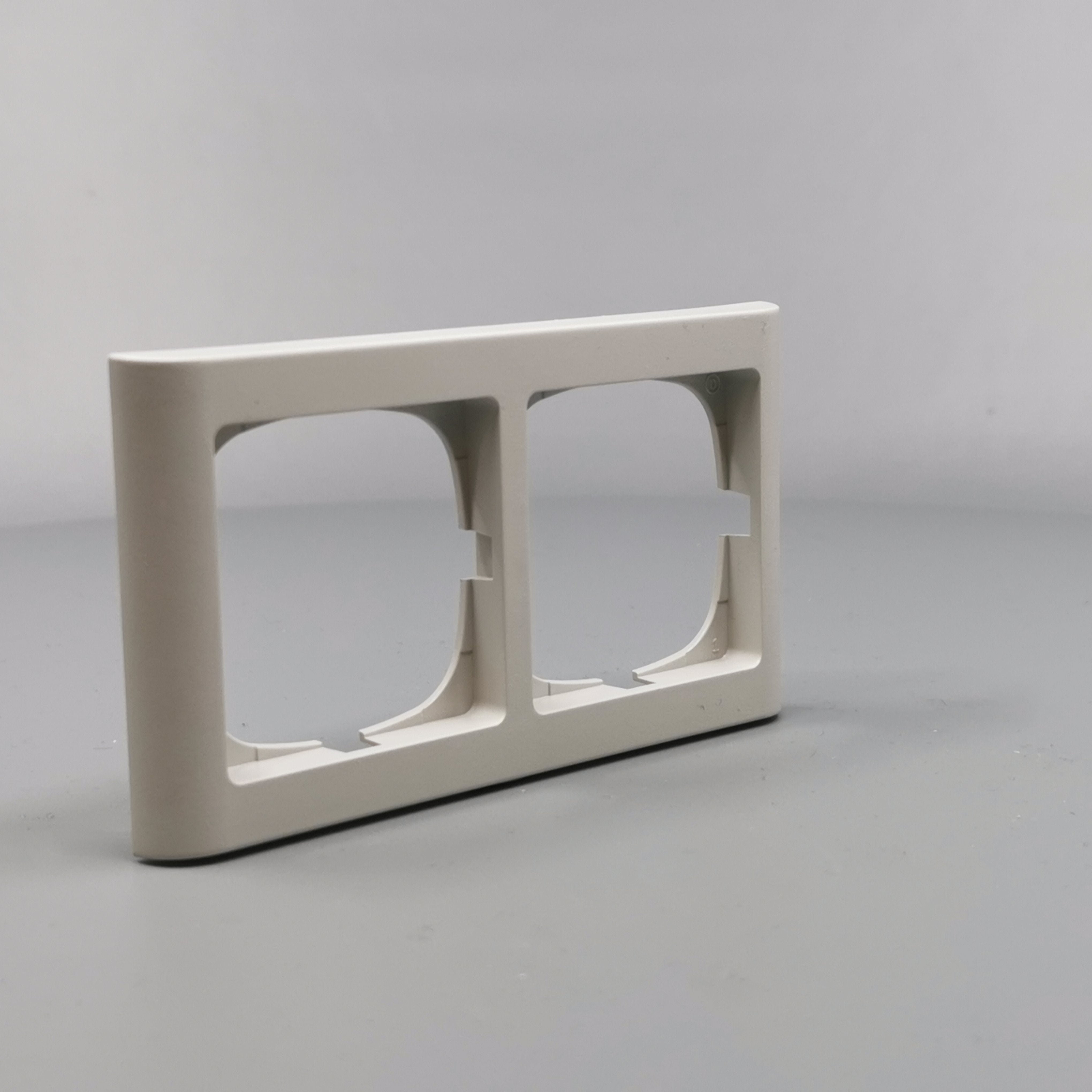 LK Fuga ramme Softline 63 2m vandret - lysegrå