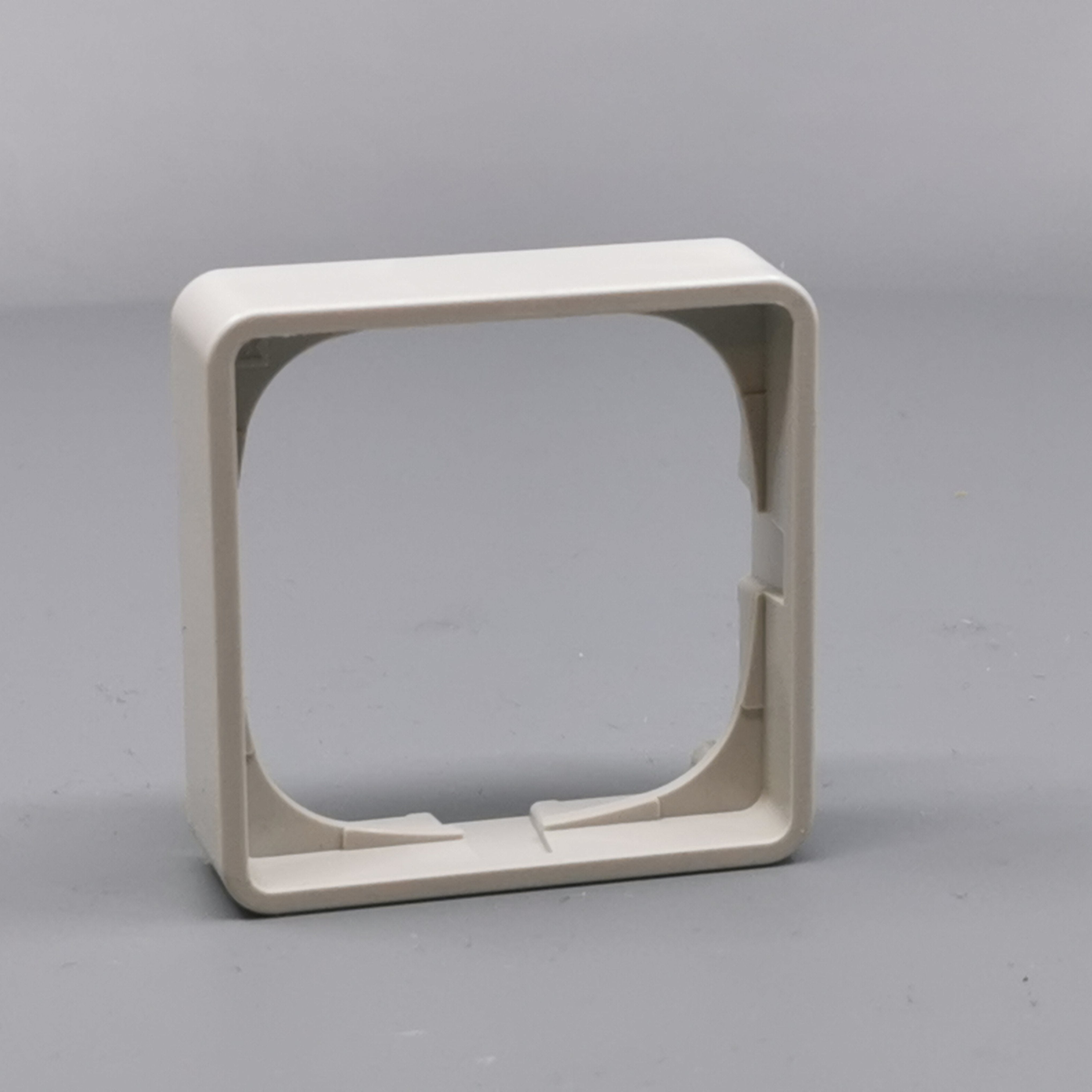 LK Fuga ramme Baseline 50 1m 14mm høj - lysegrå