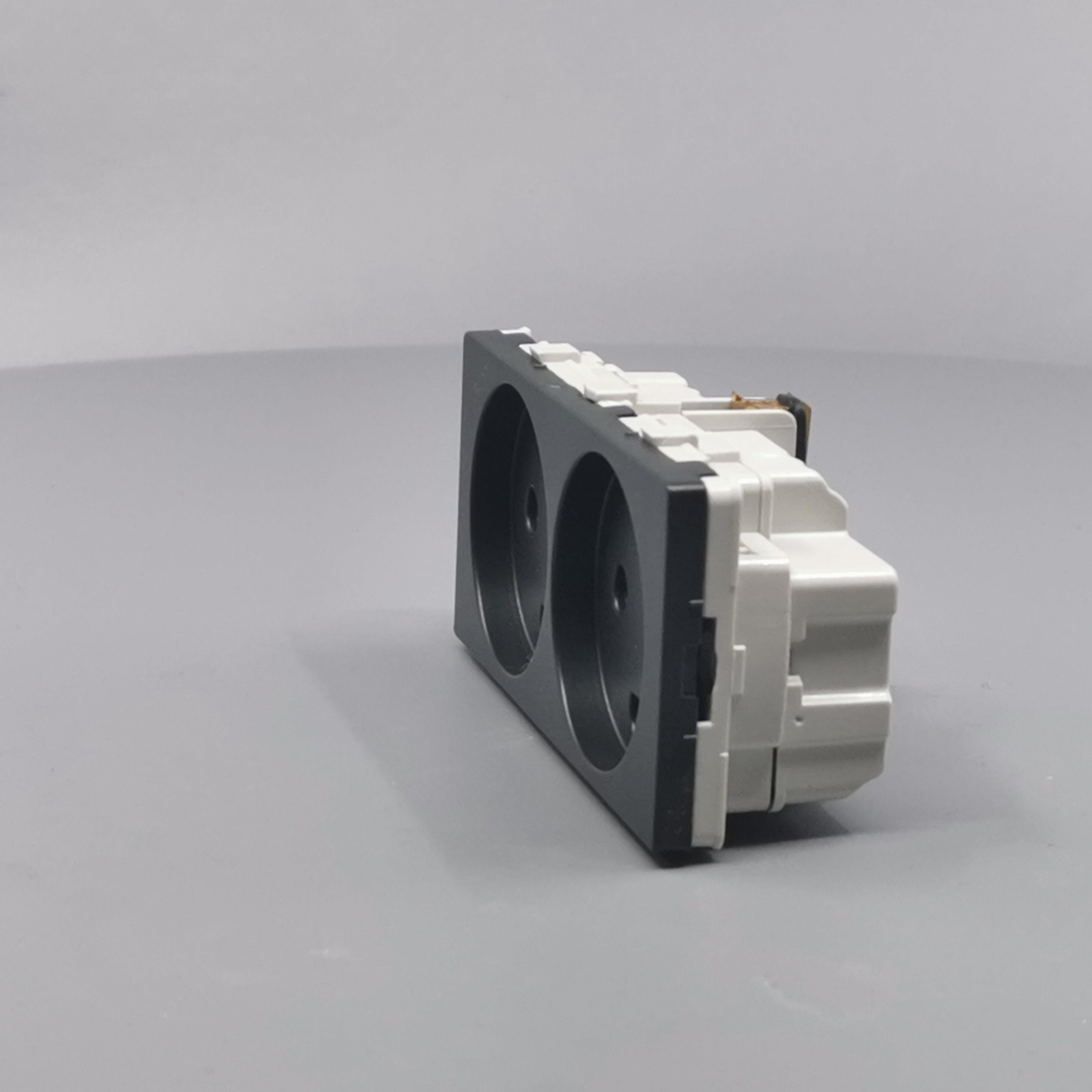 Stikkontakt 2 modul 2 tænd. 2-pol m. jord koksgrå