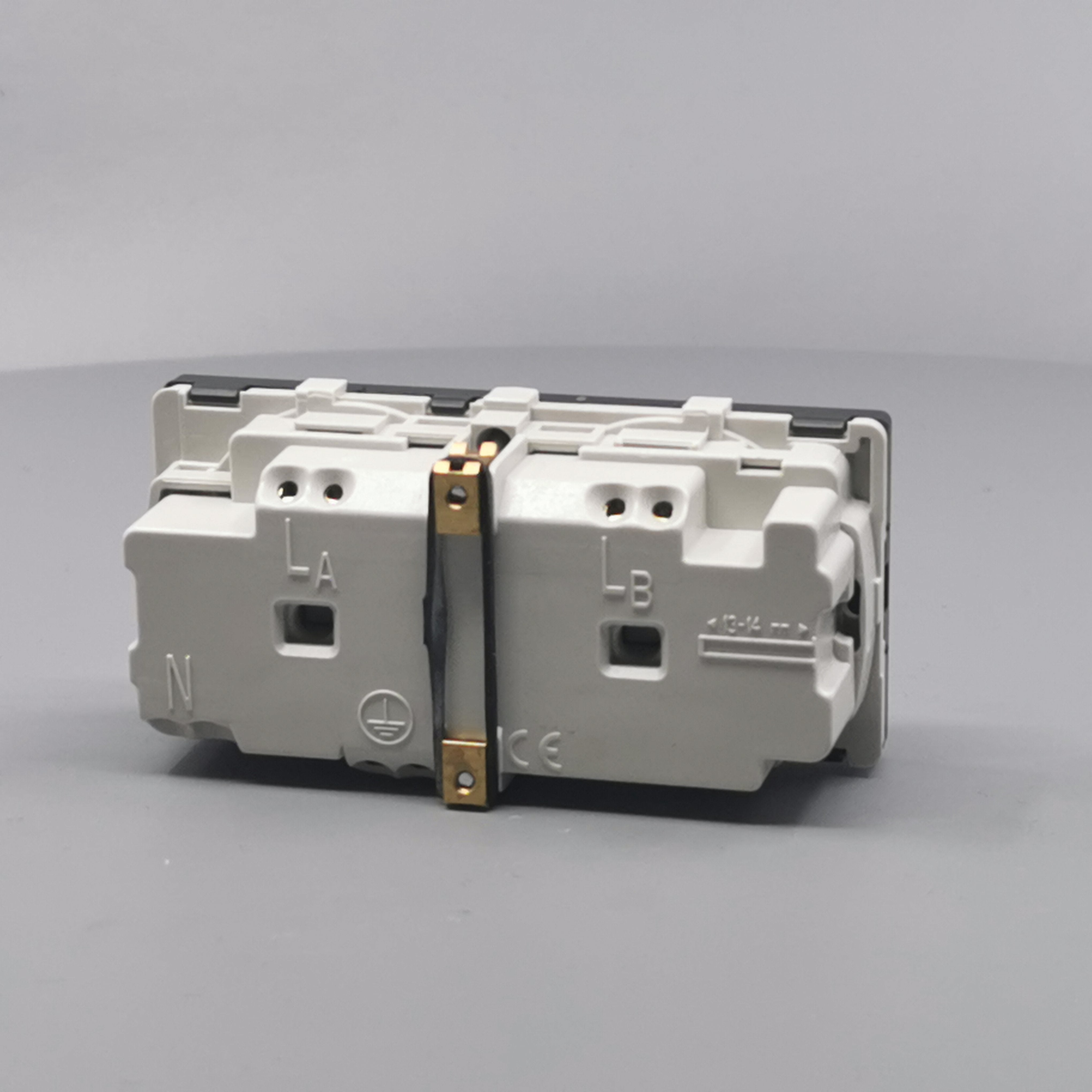 Stikkontakt 2 modul 2 tænd. 2-pol m. jord koksgrå