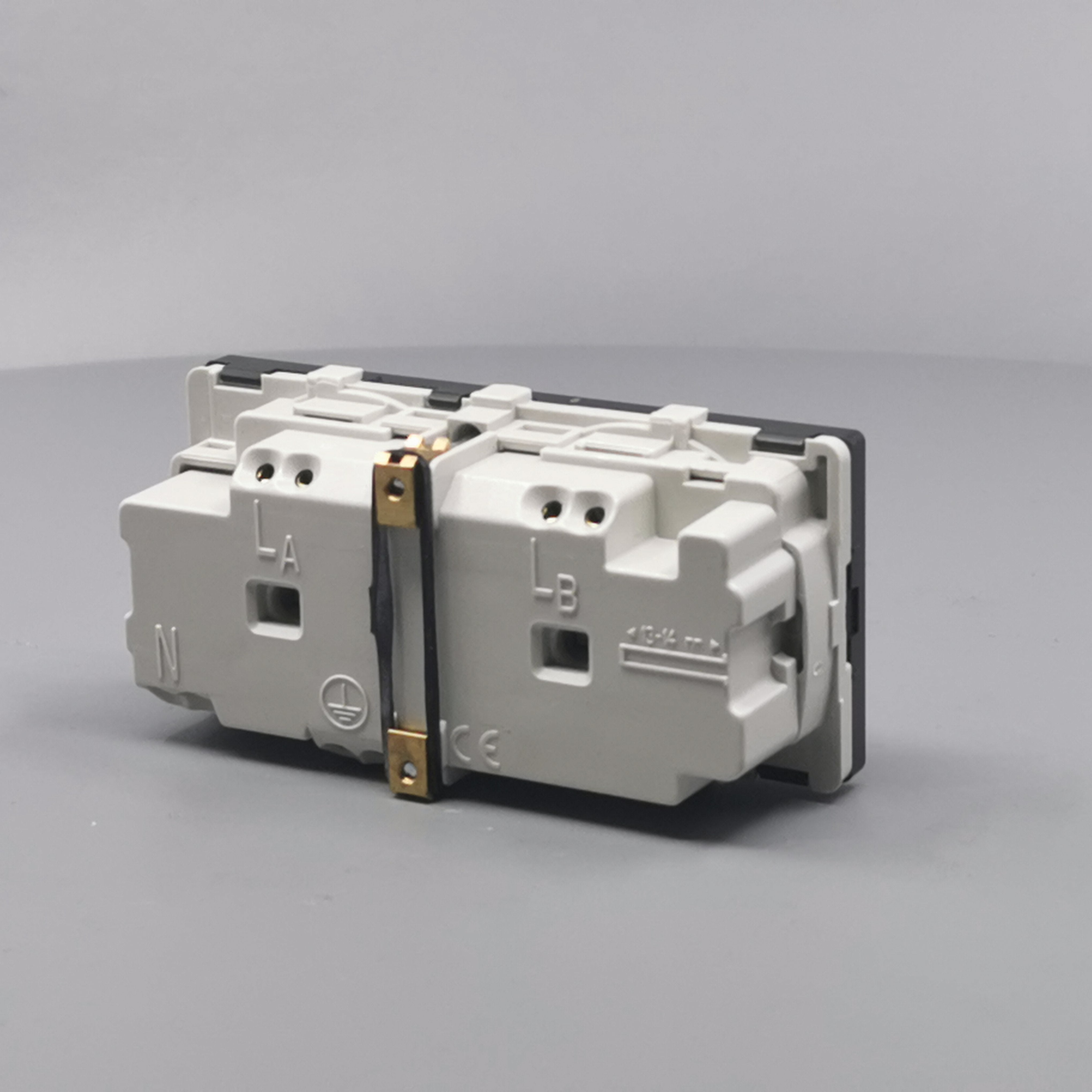 Stikkontakt 2 modul 2 tænd. 2-pol m. jord koksgrå