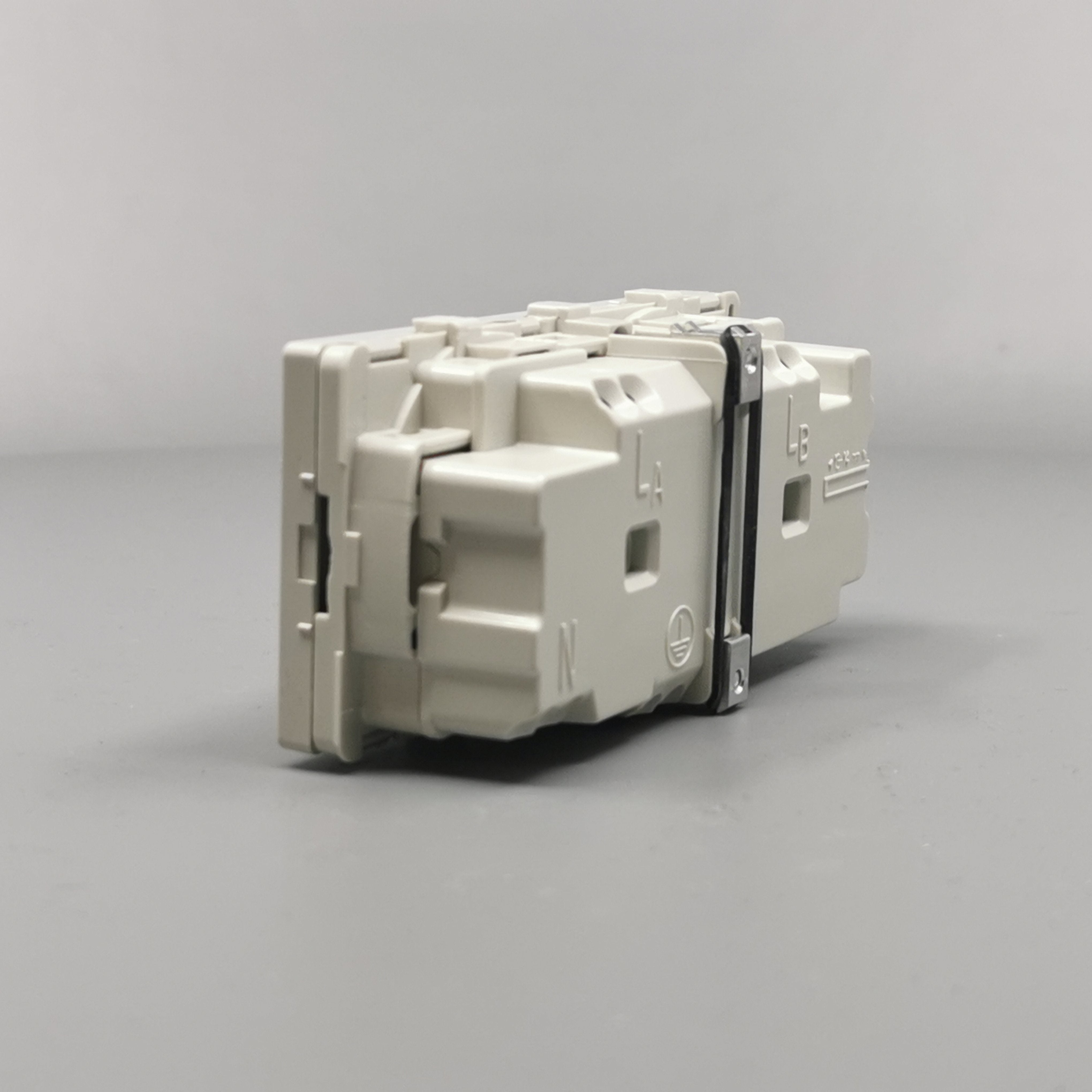 Stikkontakt 2 modul 2 tænd. 2-pol m. jord lysegrå