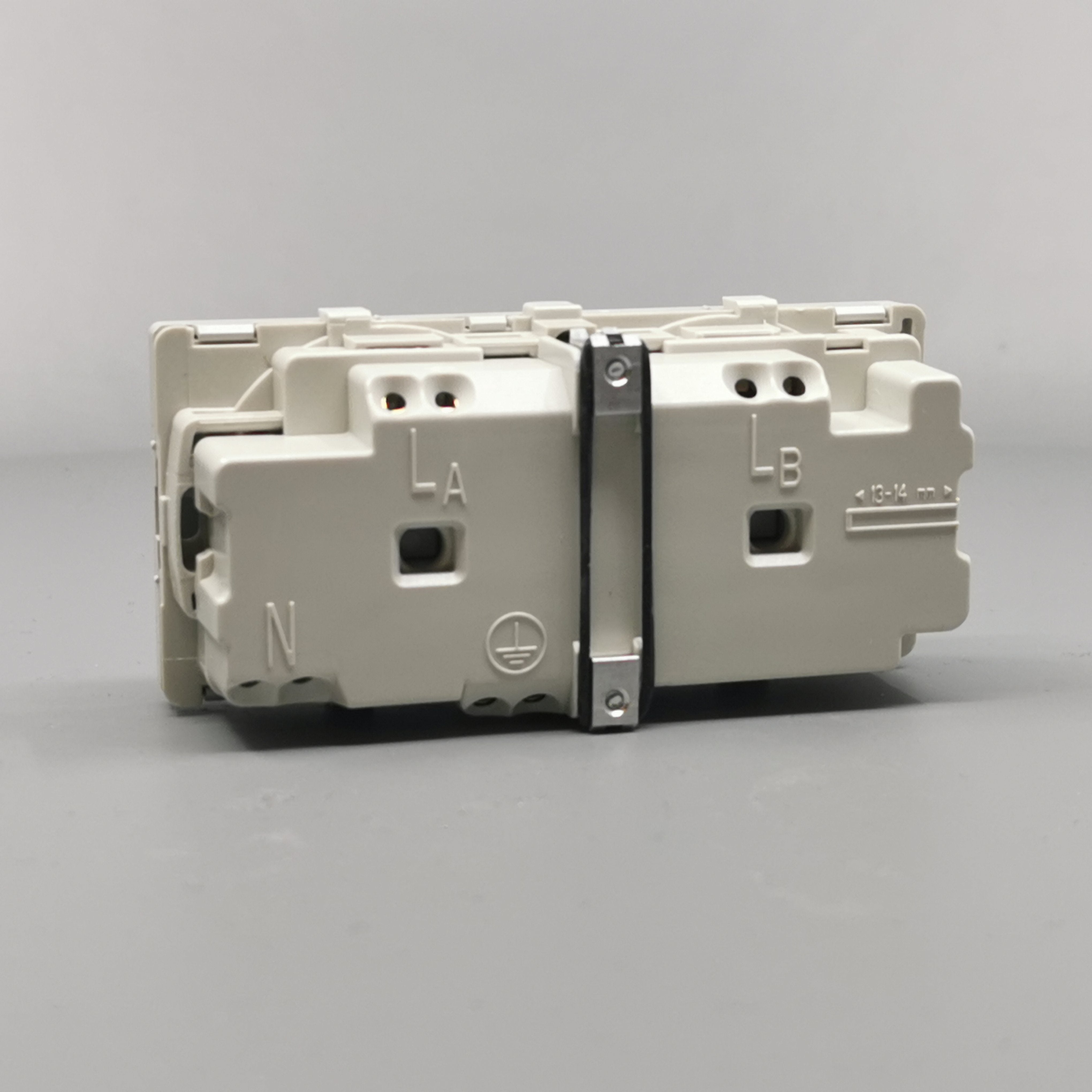 Stikkontakt 2 modul 2 tænd. 2-pol m. jord lysegrå