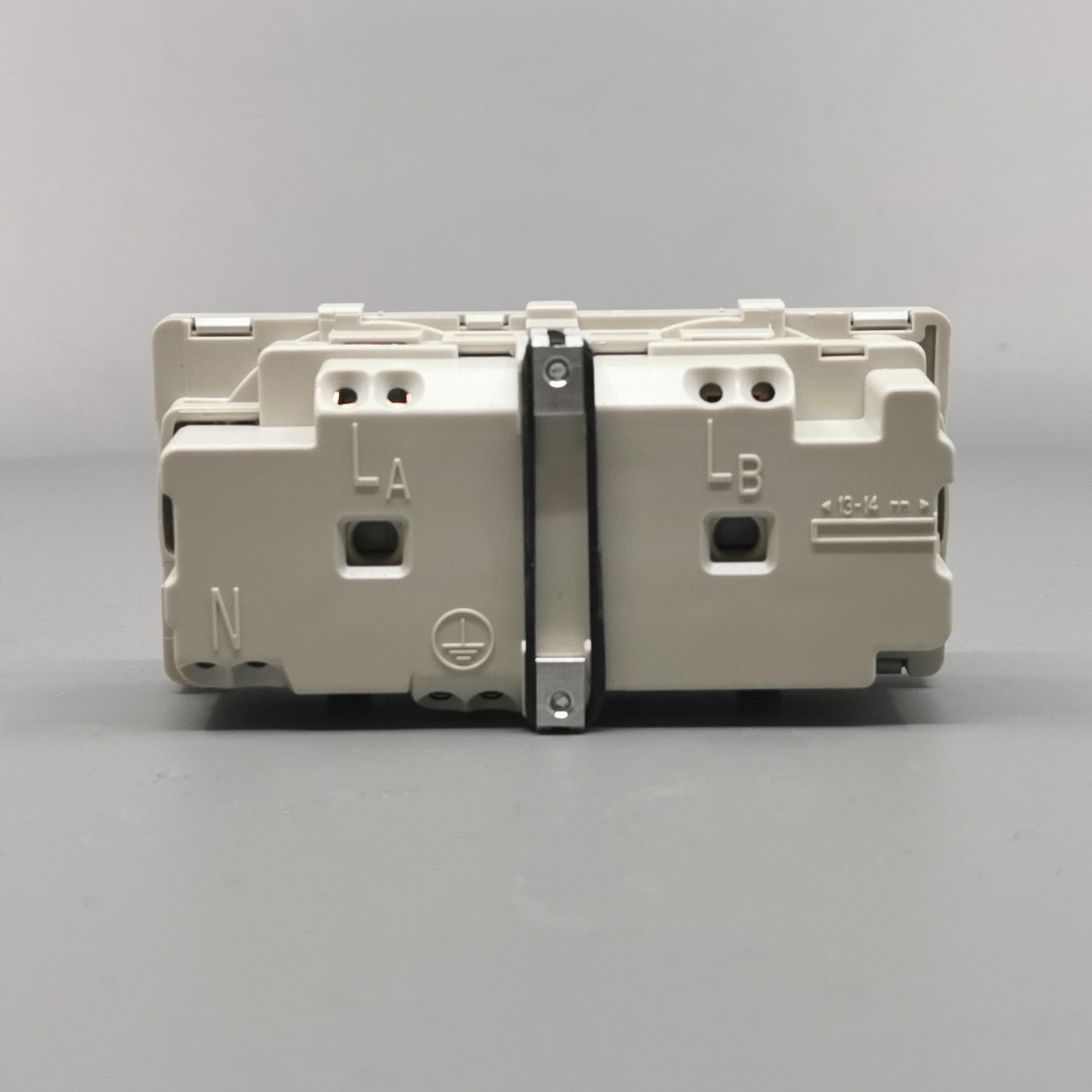 Stikkontakt 2 modul 2 tænd. 2-pol m. jord lysegrå