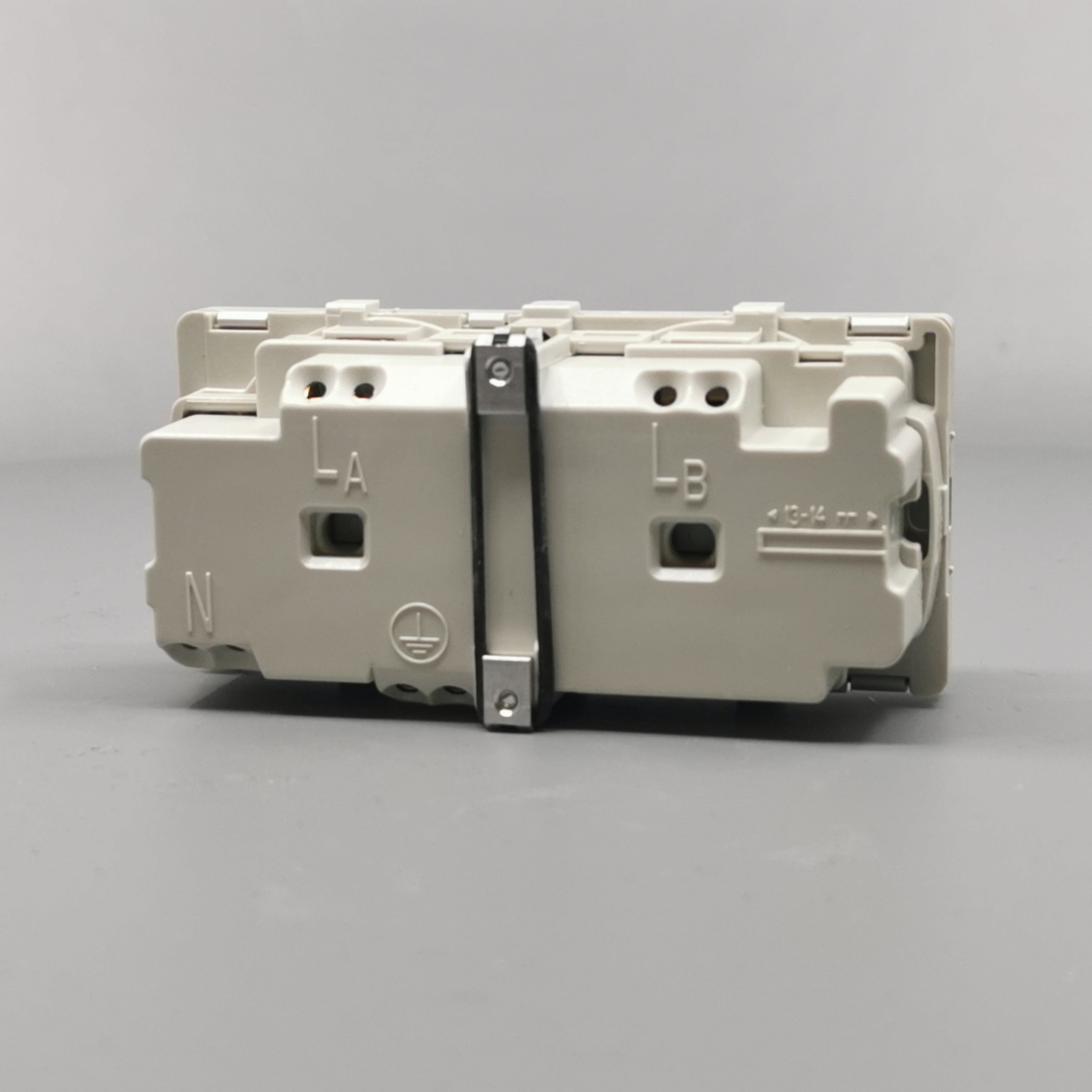 Stikkontakt 2 modul 2 tænd. 2-pol m. jord lysegrå