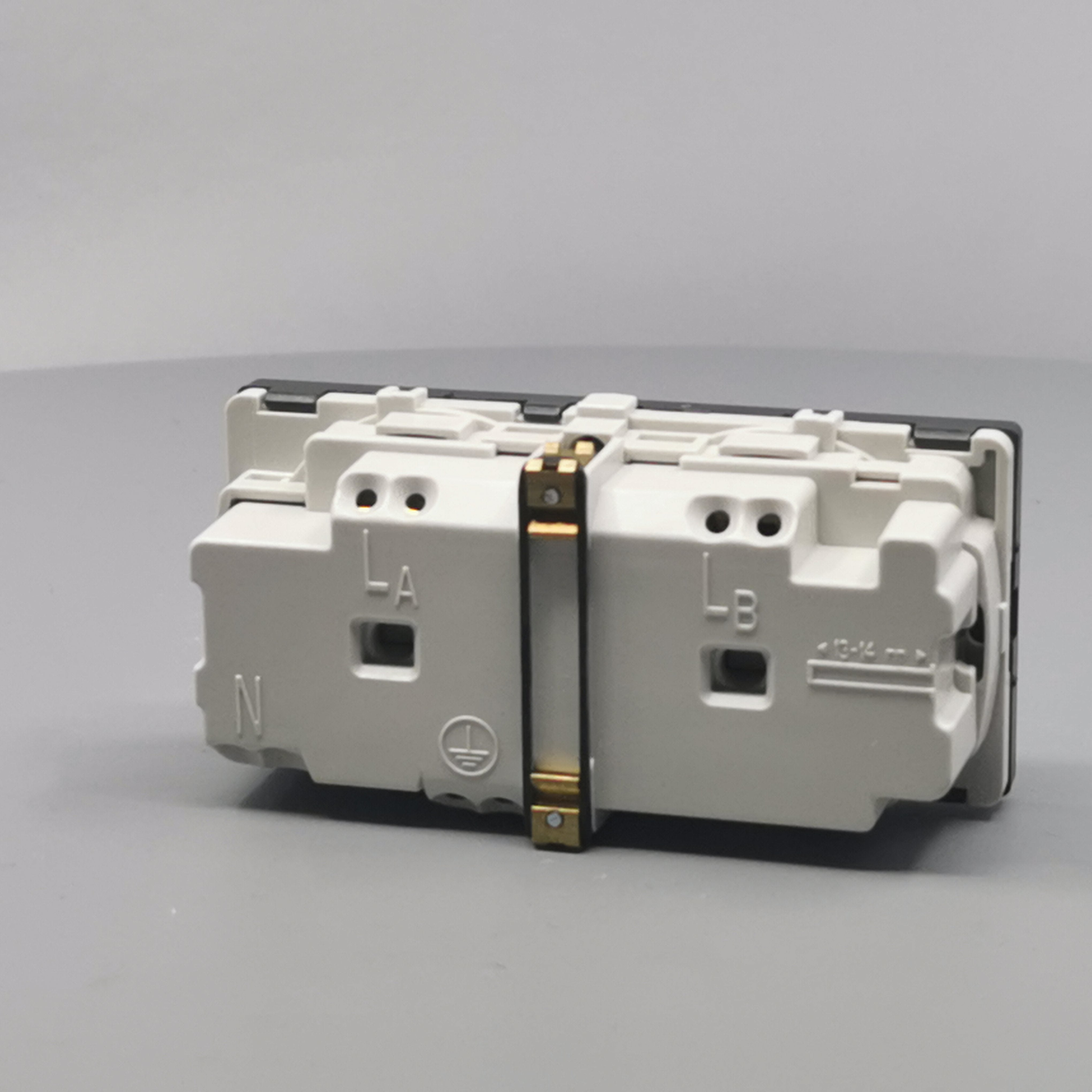 Stikkontakt EDB 2 modul 2-pol med jord koksgrå