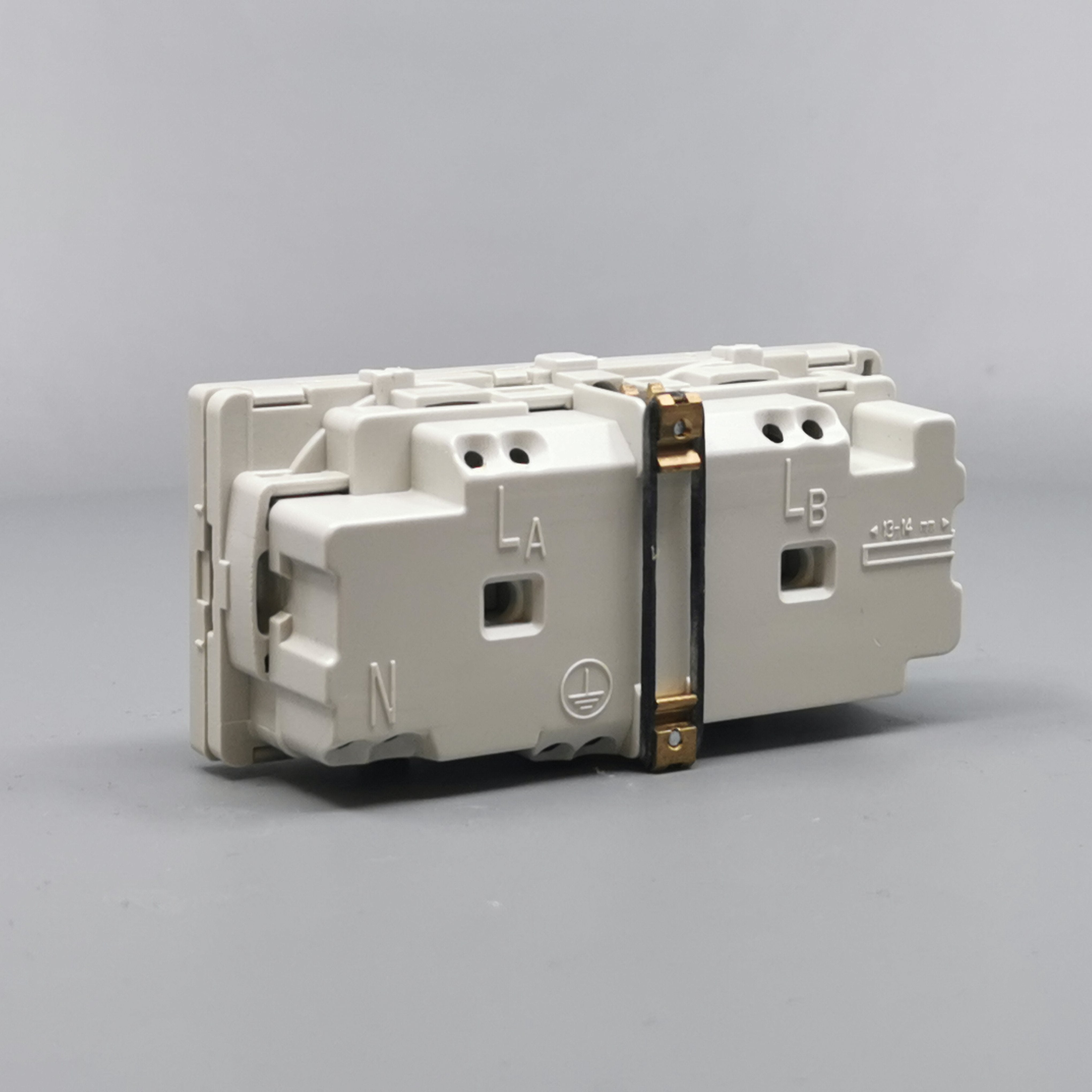 Stikkontakt EDB 2 modul 2-pol med jord lysegrå