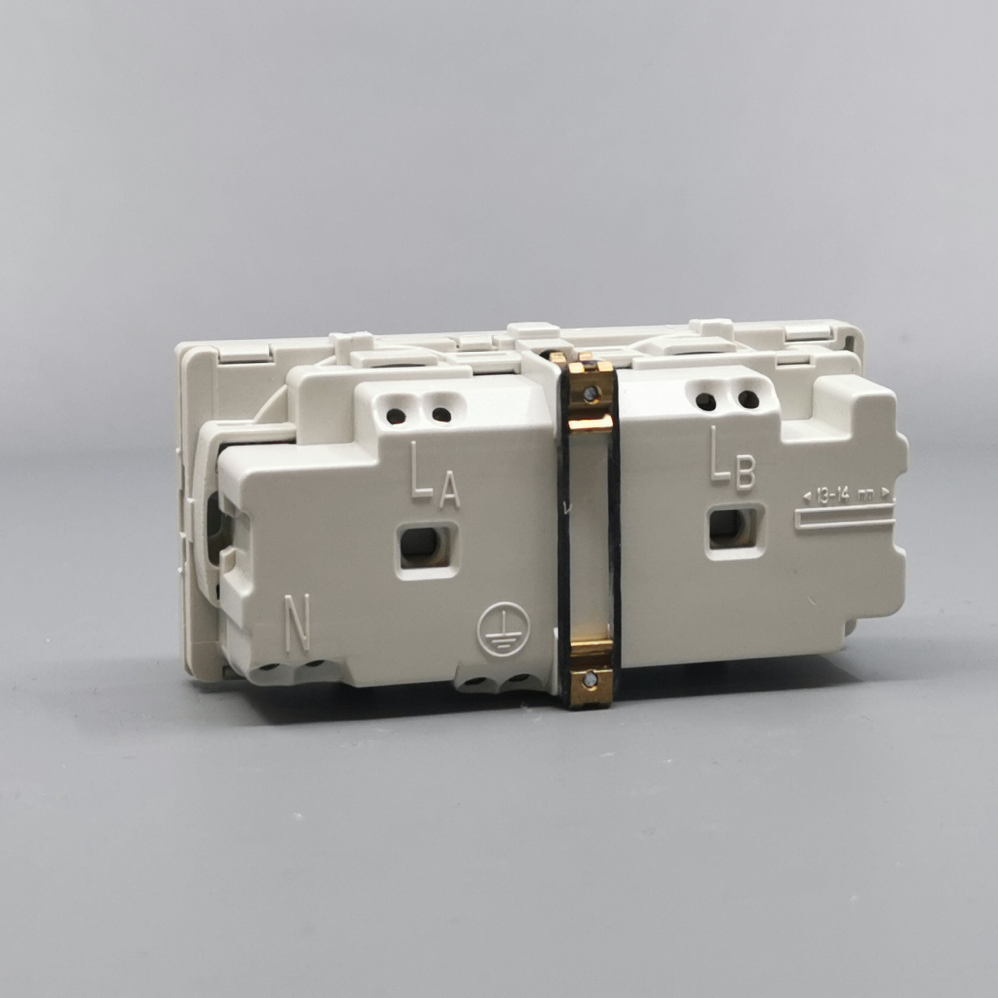 Stikkontakt EDB 2 modul 2-pol med jord lysegrå