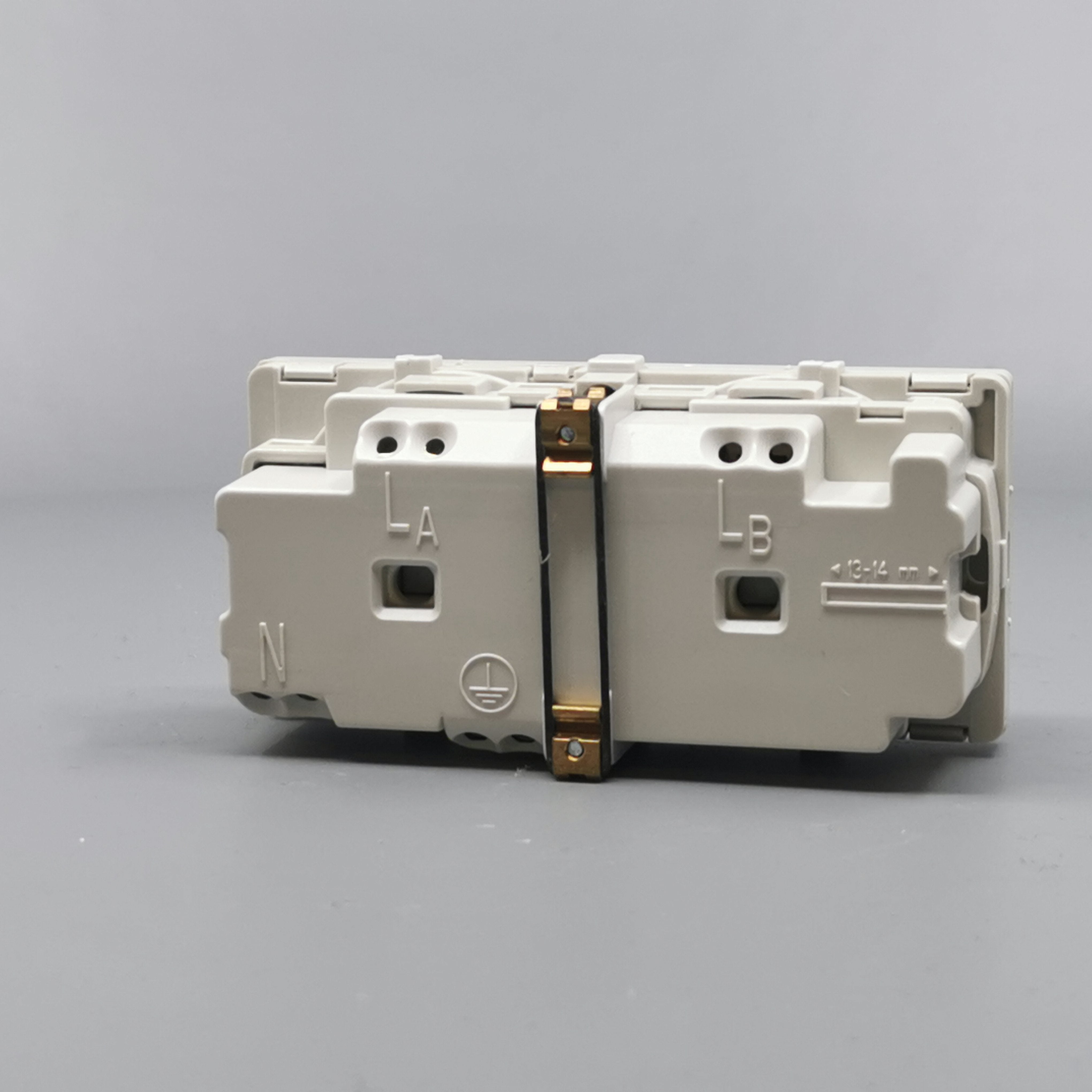 Stikkontakt EDB 2 modul 2-pol med jord lysegrå