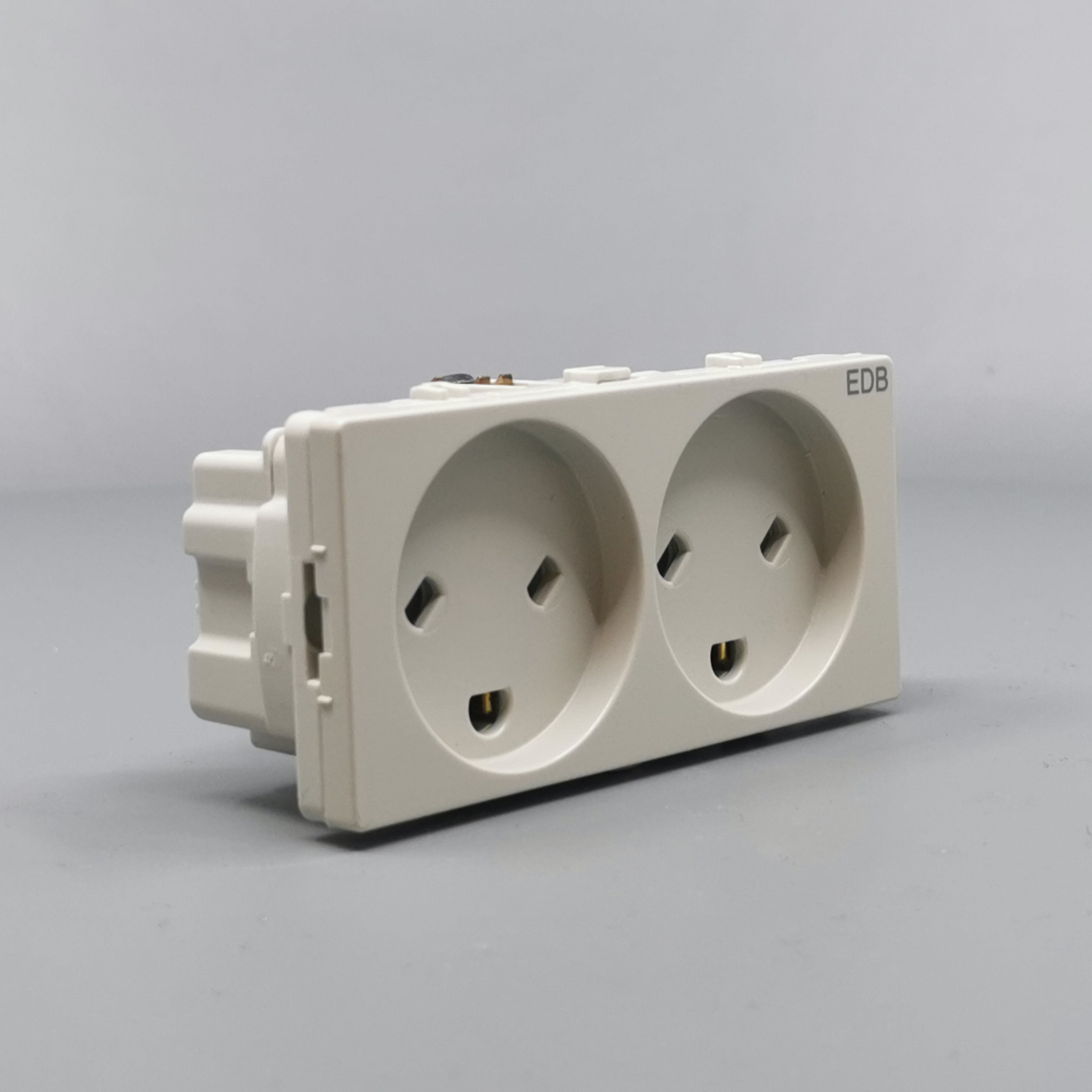 Stikkontakt EDB 2 modul 2-pol med jord lysegrå