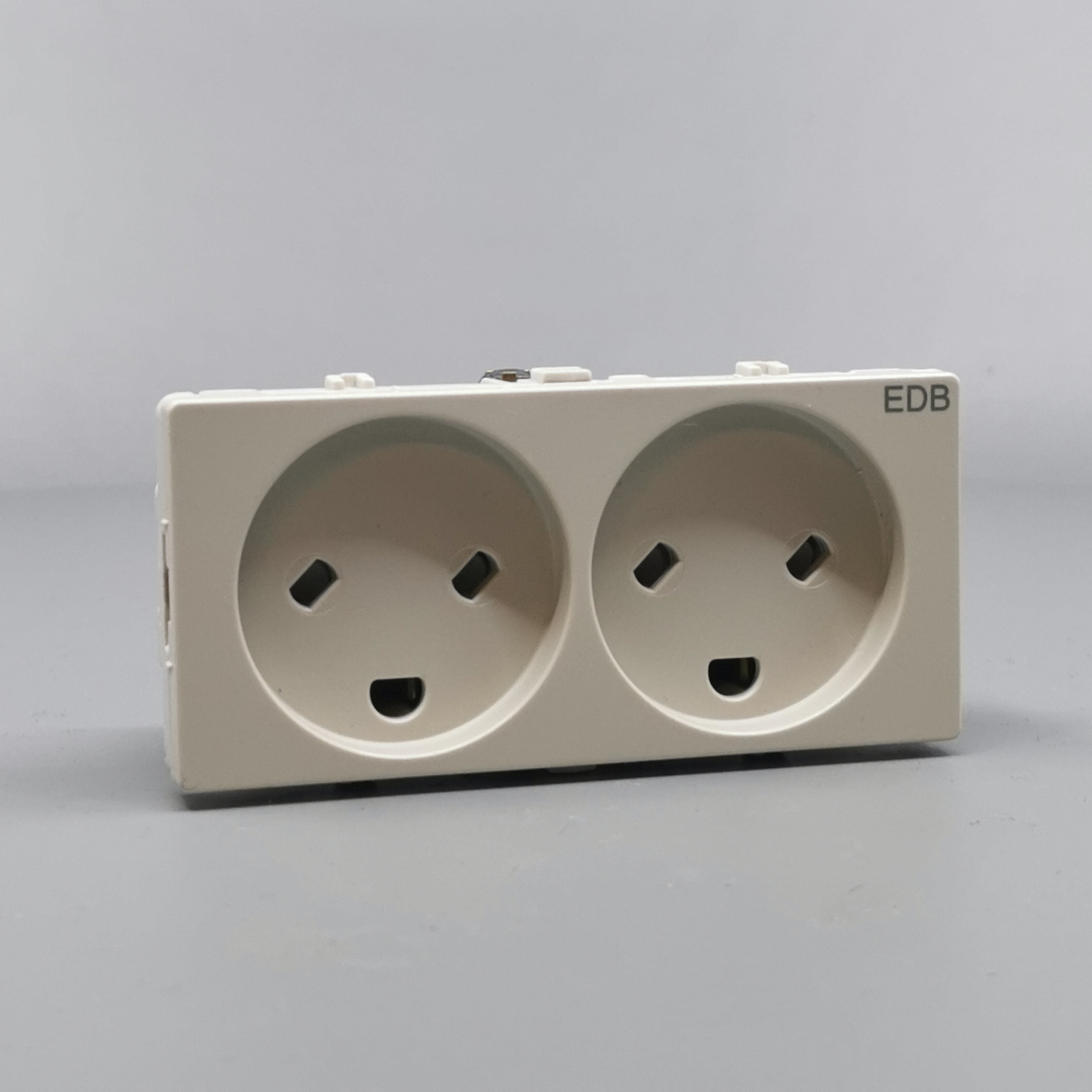 Stikkontakt EDB 2 modul 2-pol med jord lysegrå