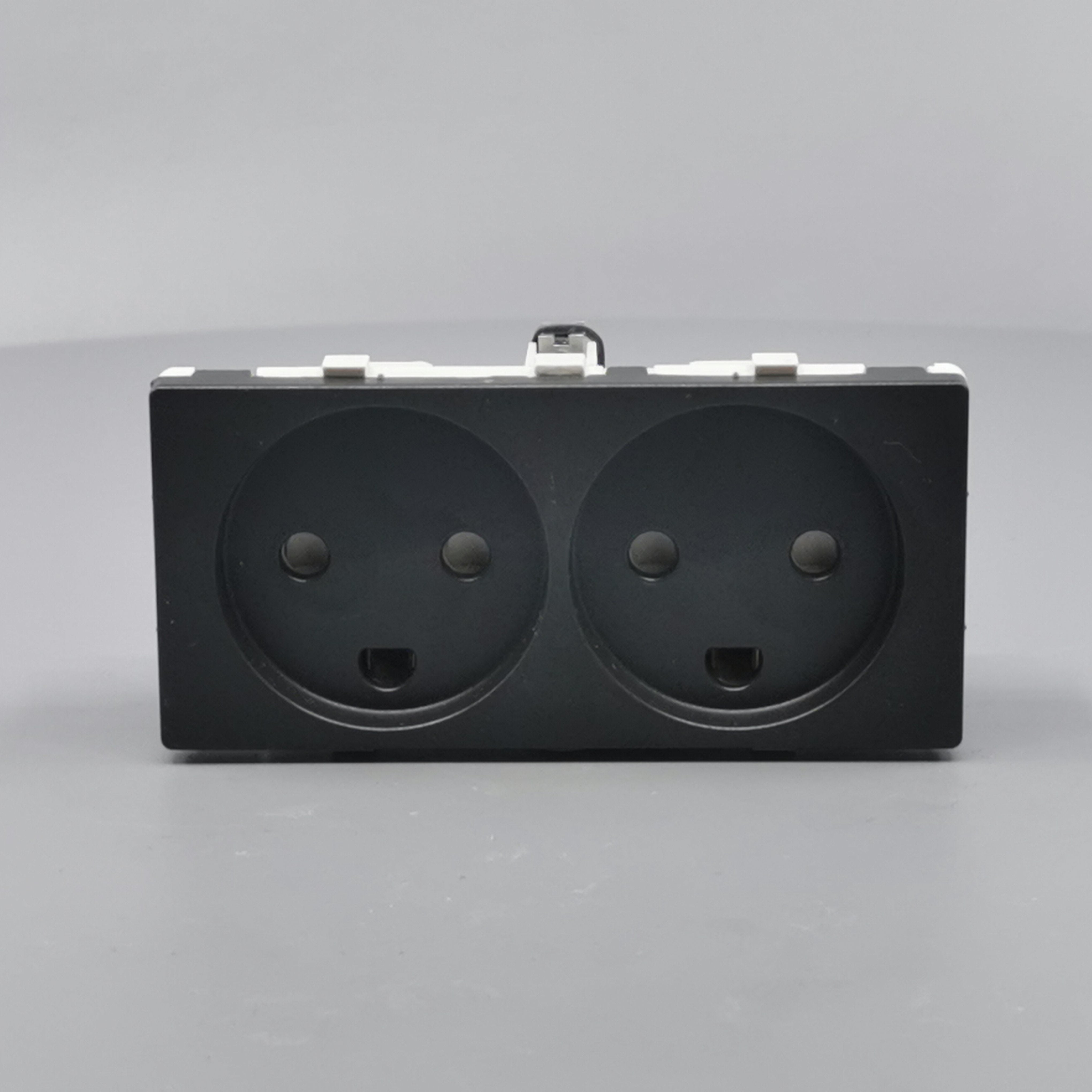 Fuga Stikkontakt 2 modul 2-pol med jord koksgrå