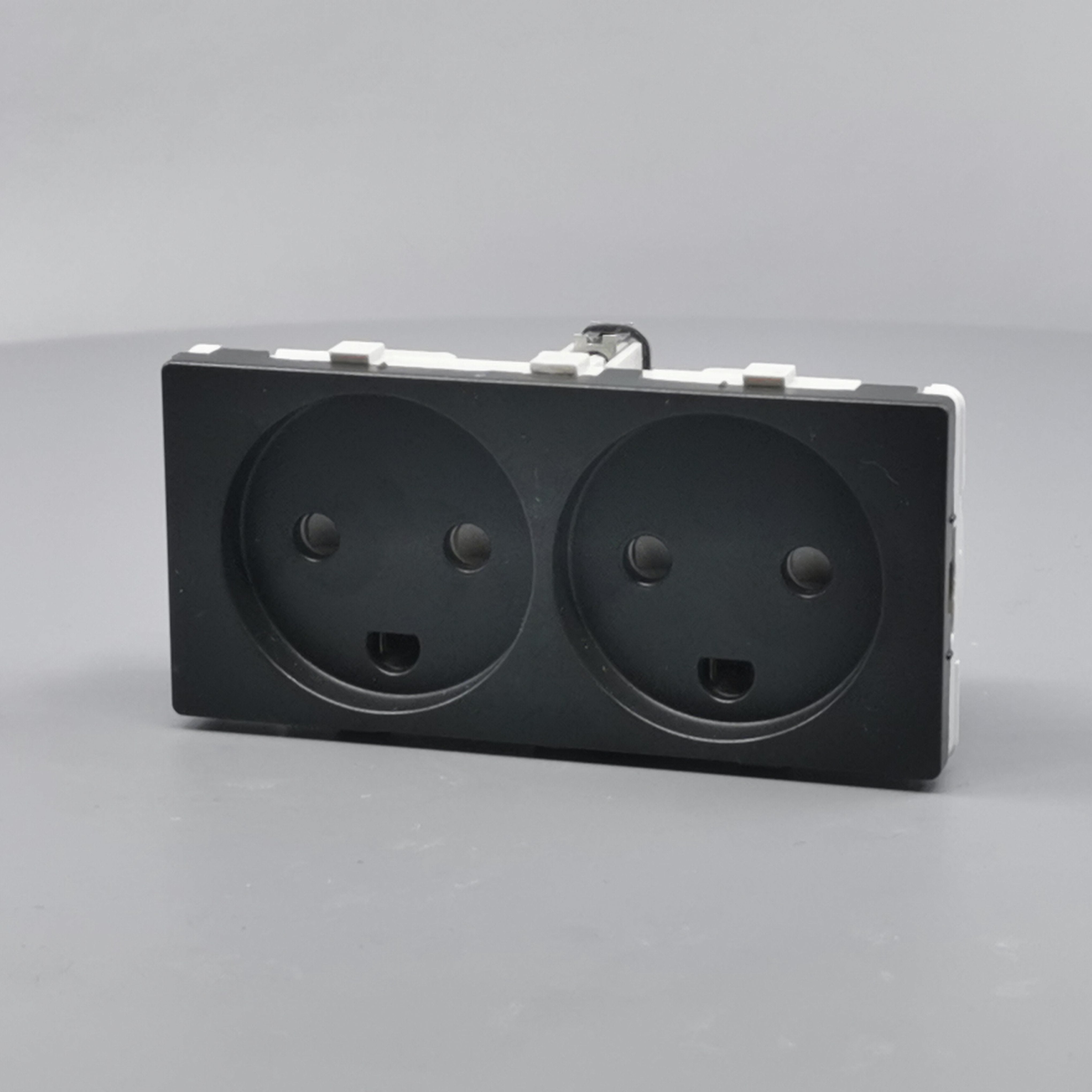 Fuga Stikkontakt 2 modul 2-pol med jord koksgrå