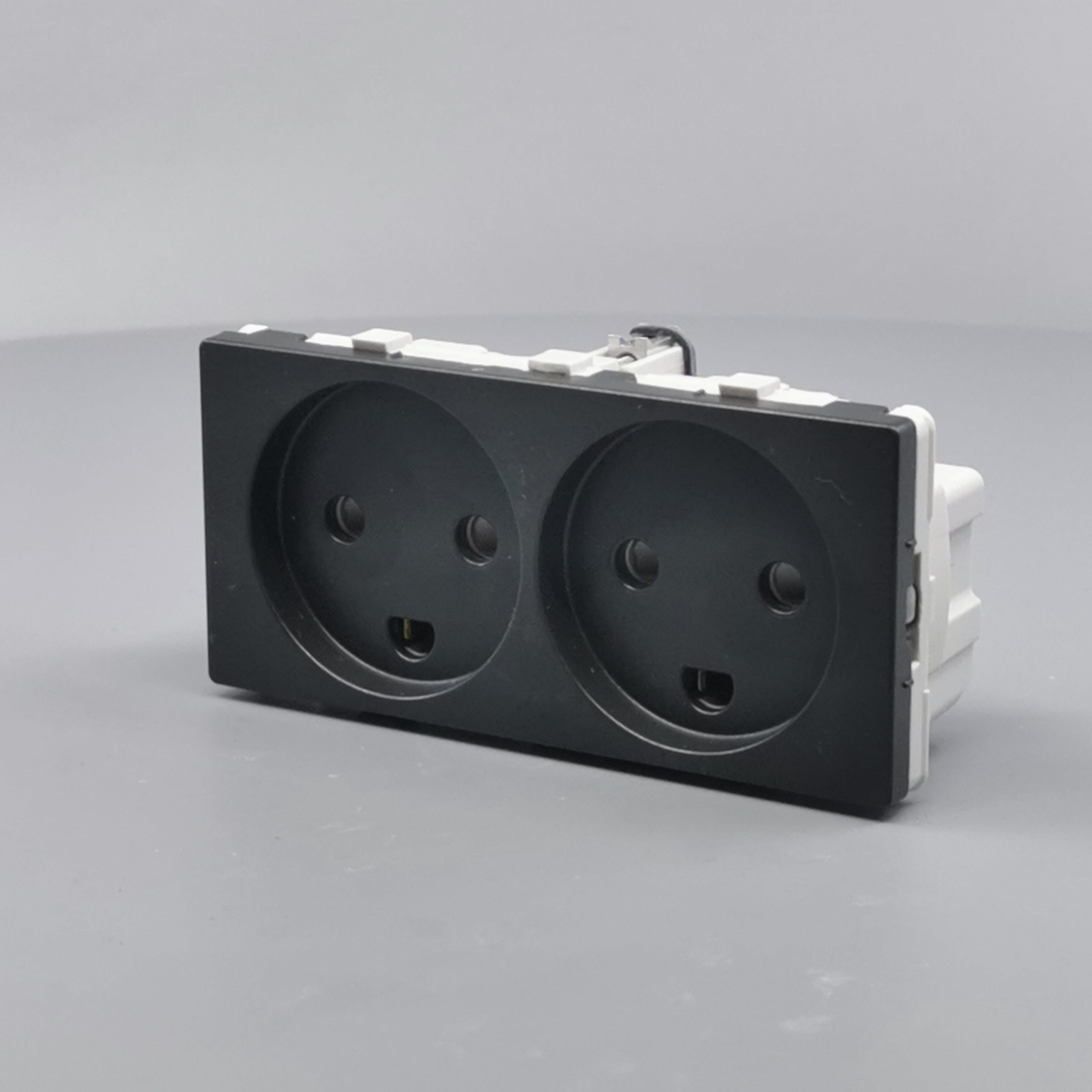 Fuga Stikkontakt 2 modul 2-pol med jord koksgrå