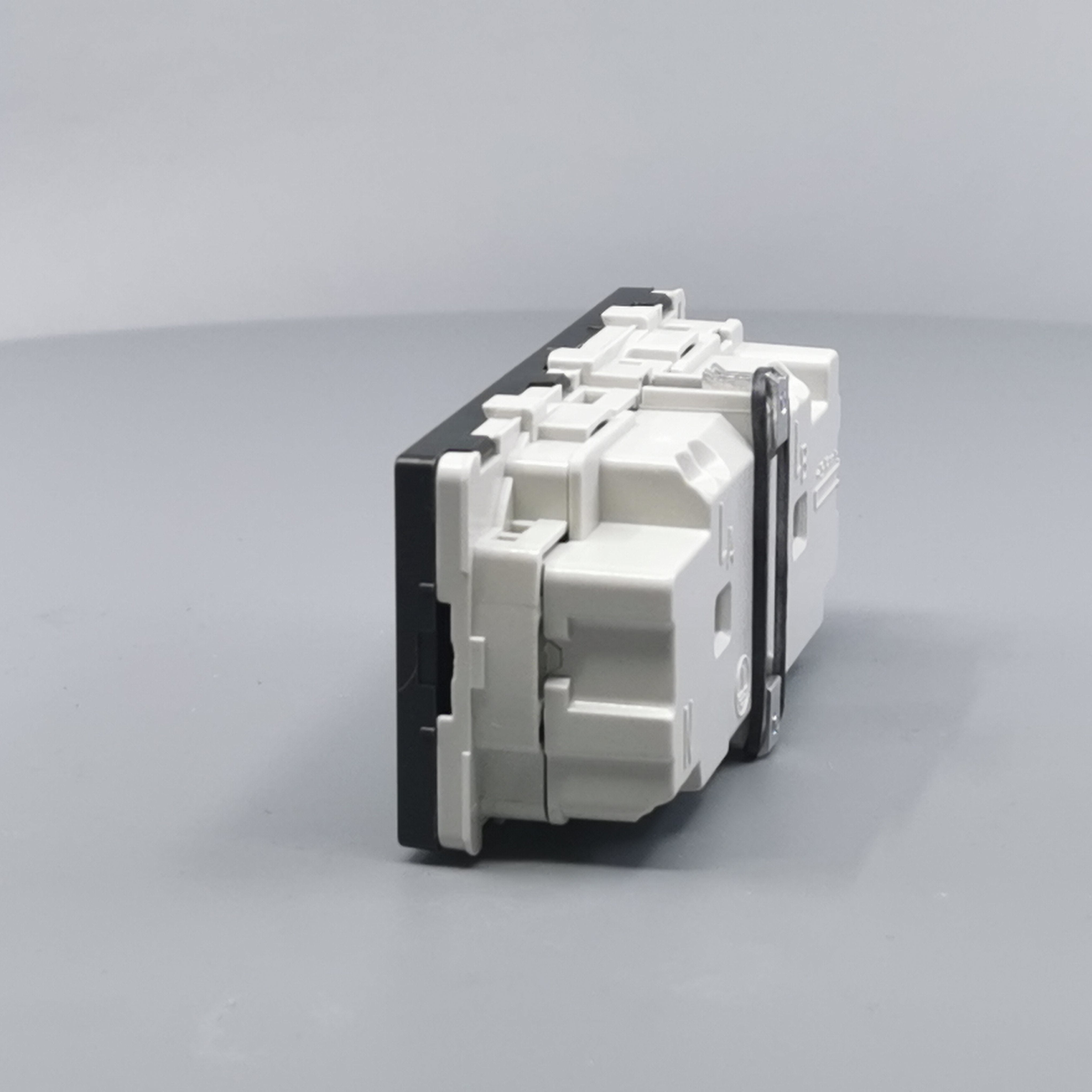 Fuga Stikkontakt 2 modul 2-pol med jord koksgrå