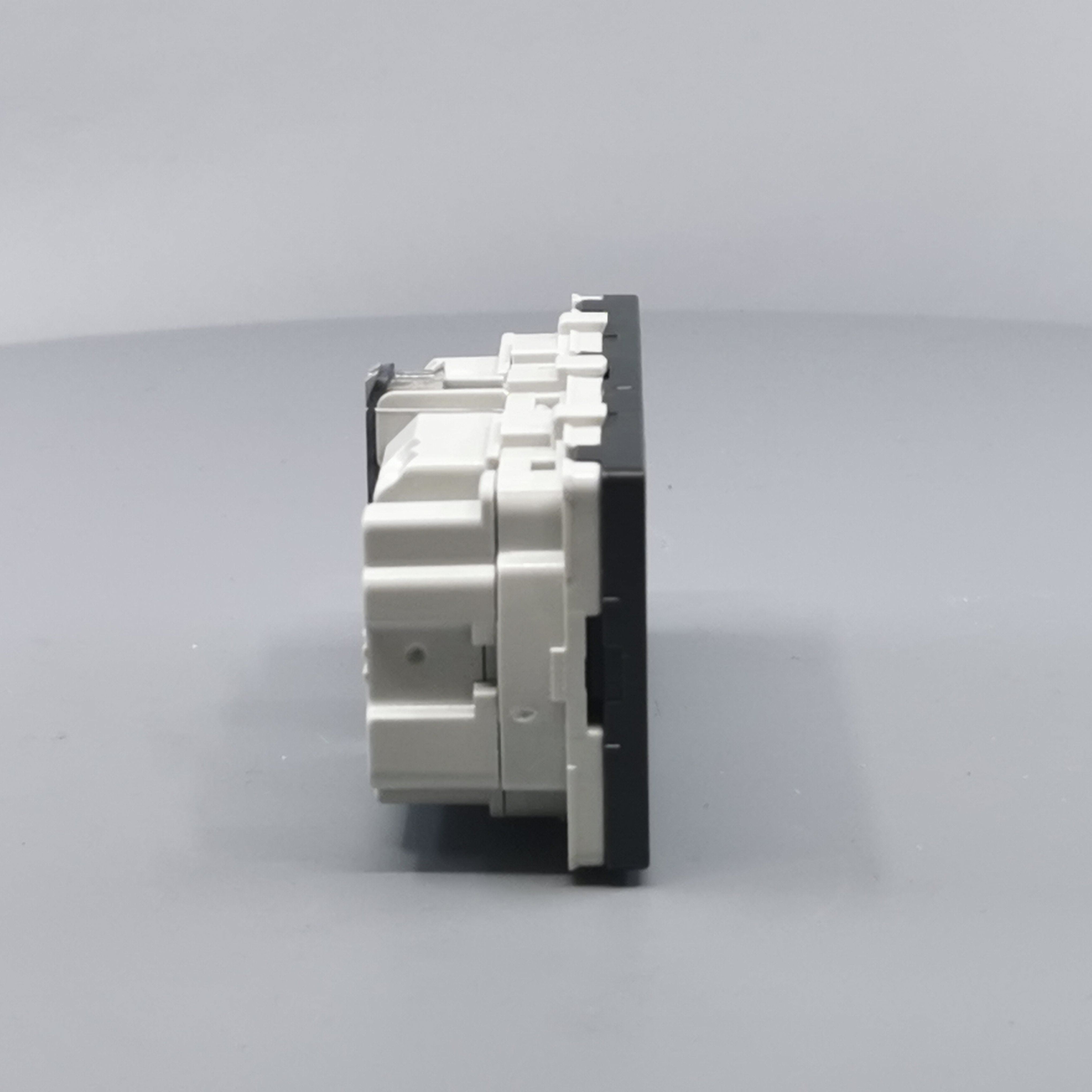 Fuga Stikkontakt 2 modul 2-pol med jord koksgrå