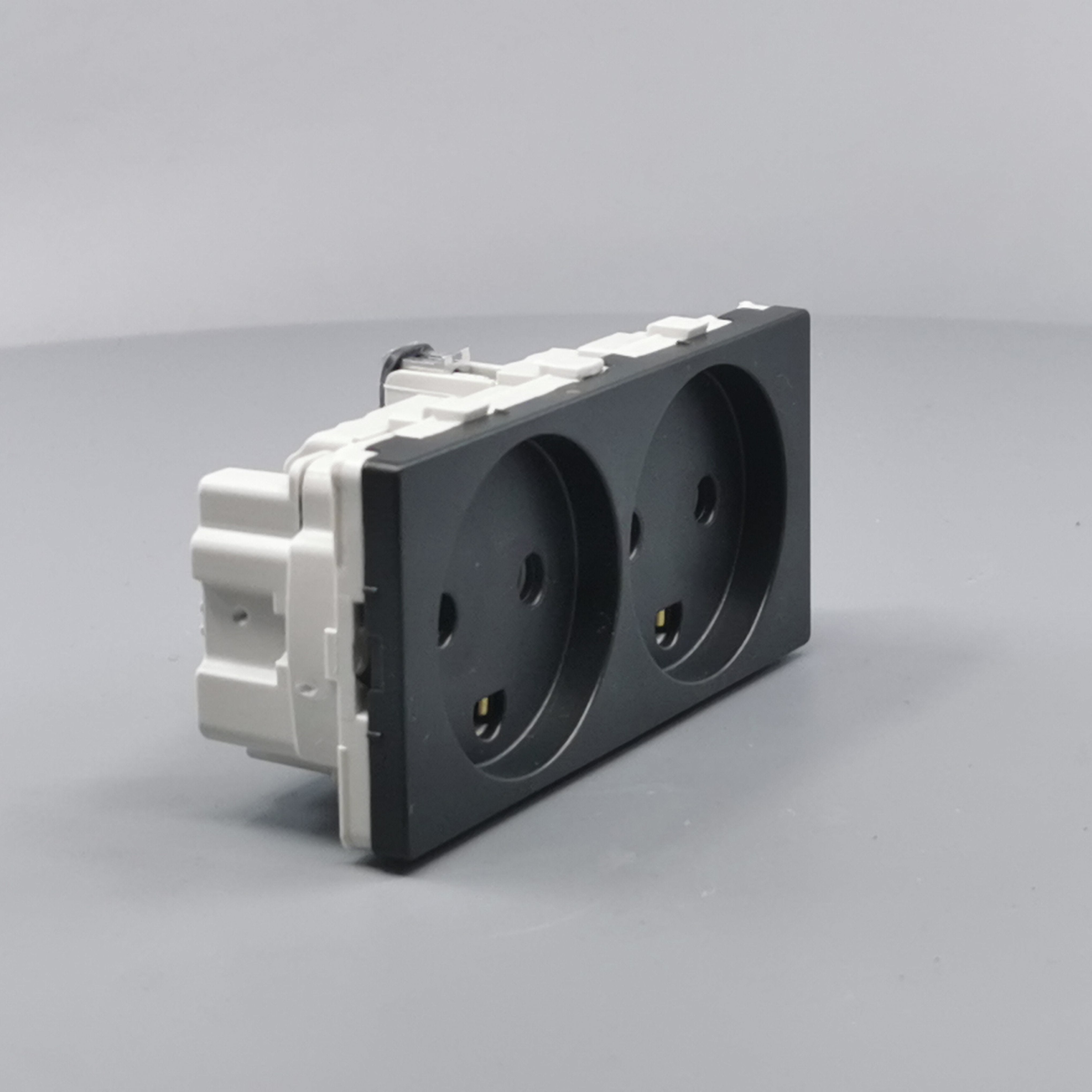 Fuga Stikkontakt 2 modul 2-pol med jord koksgrå