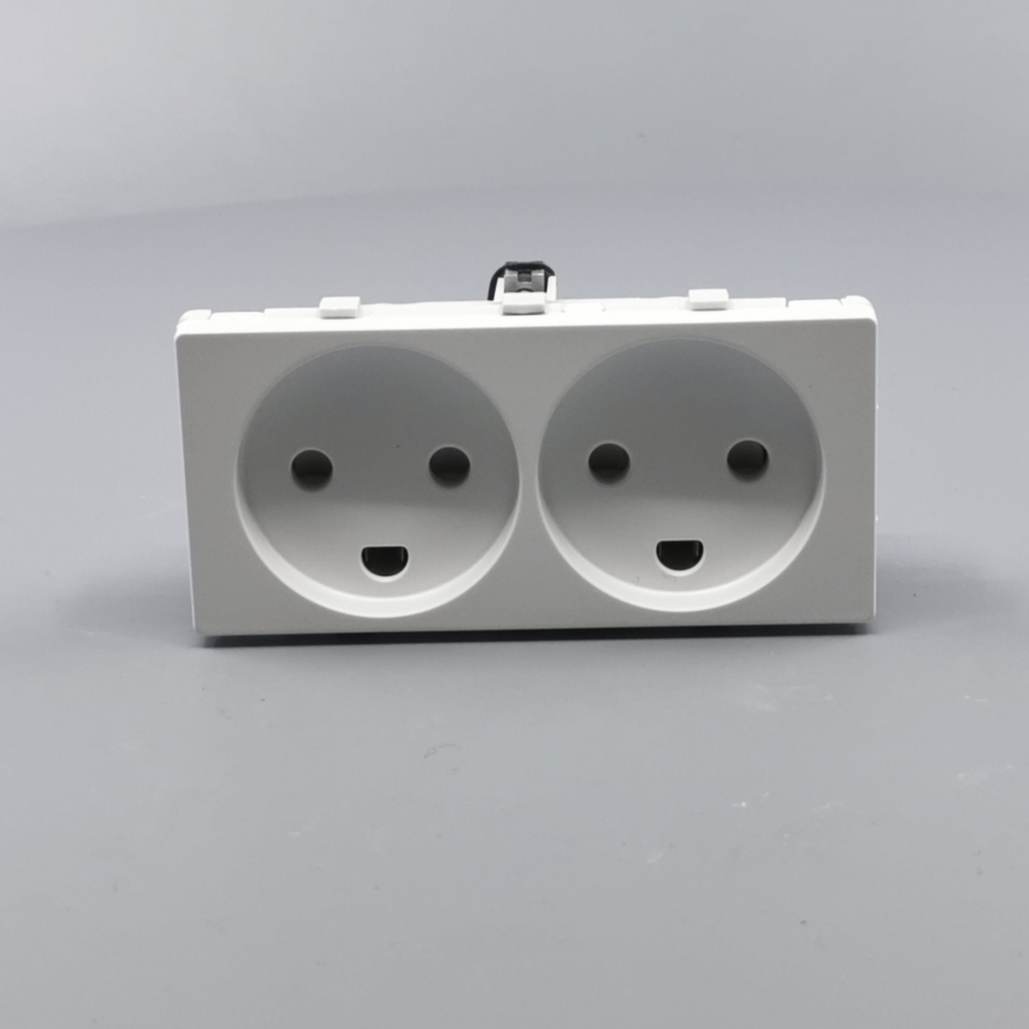 Fuga stikkontakt med jord 2 modul 2-pol - hvid