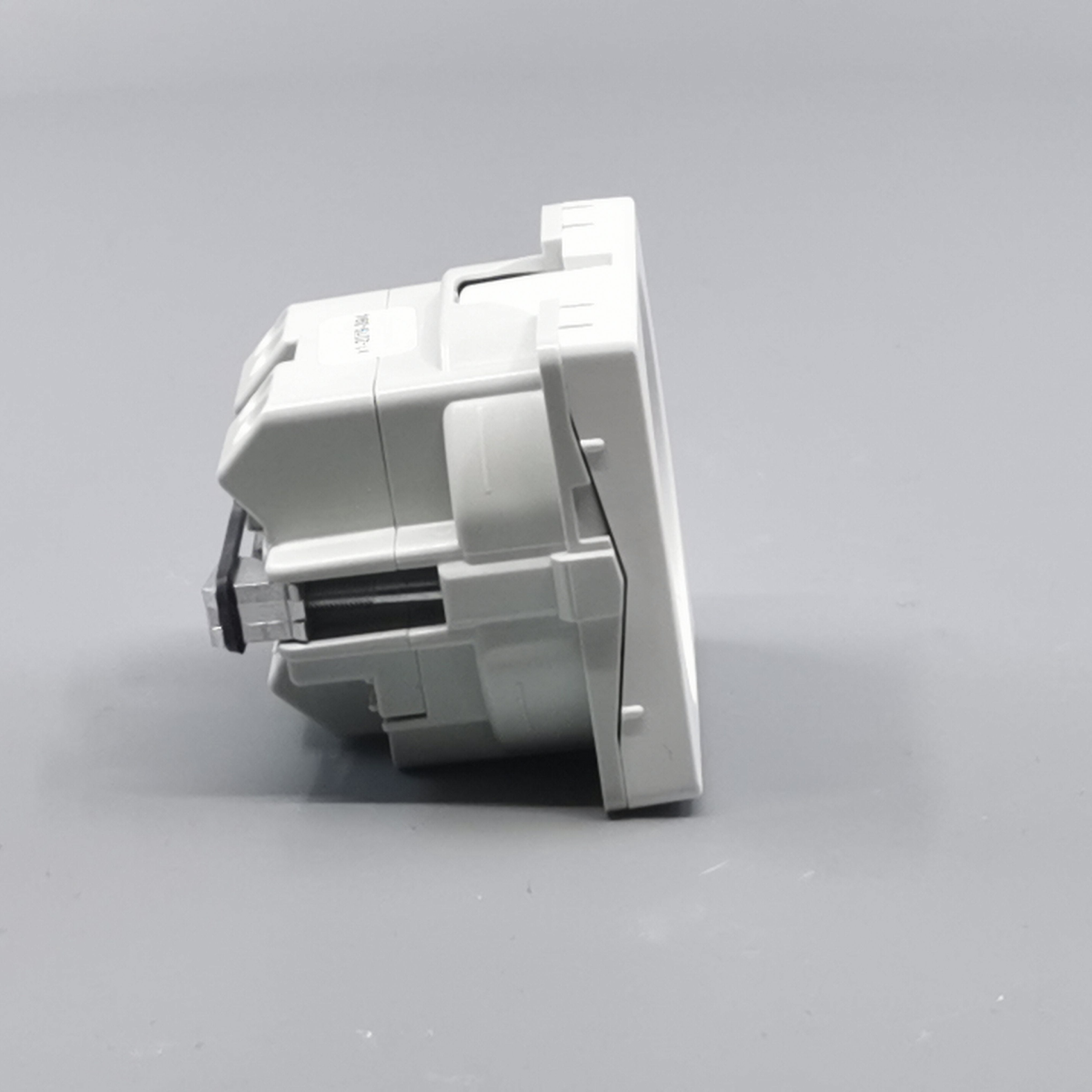 Fuga stikkontakt m. pindjord 1 modul 2-pol - hvid