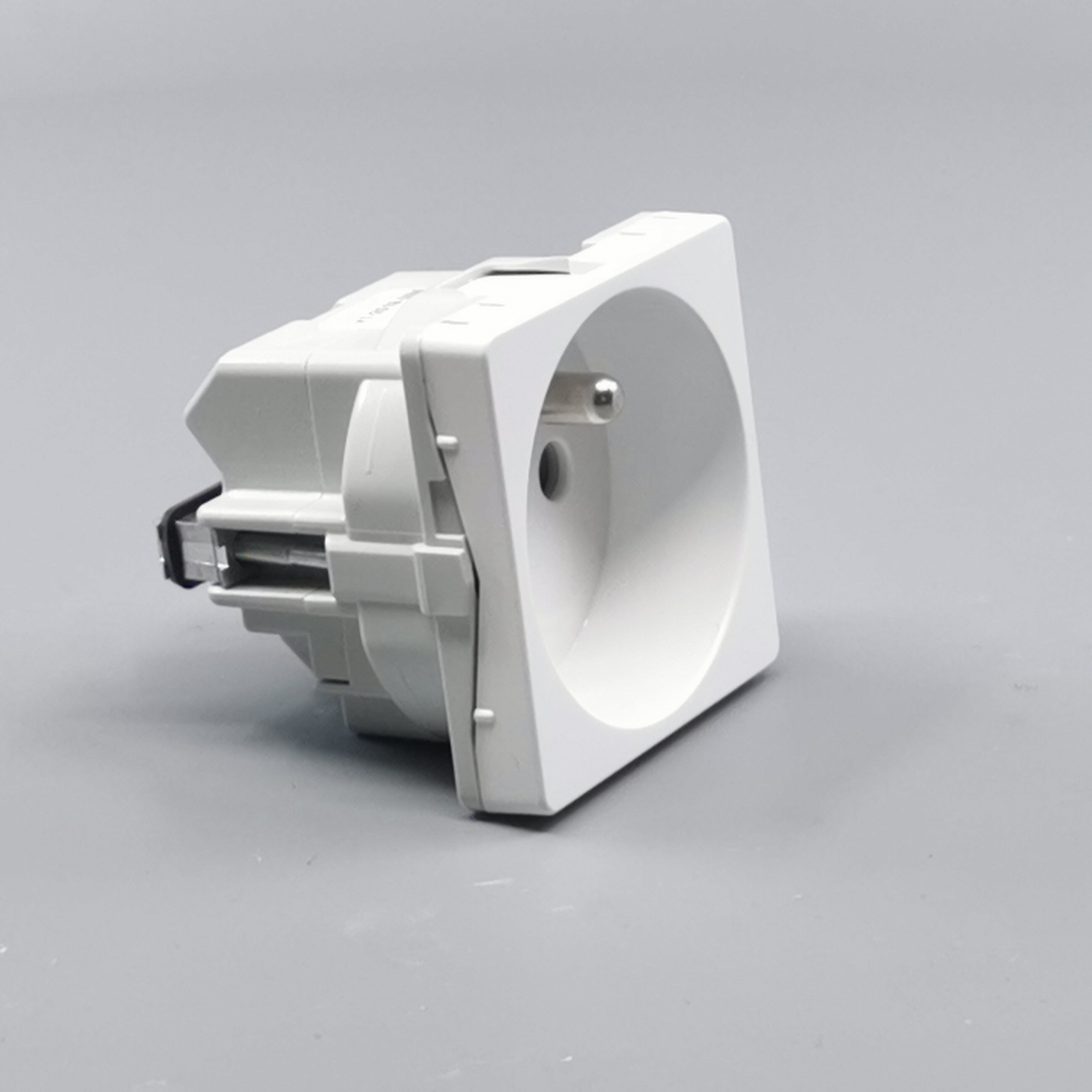 Fuga stikkontakt m. pindjord 1 modul 2-pol - hvid