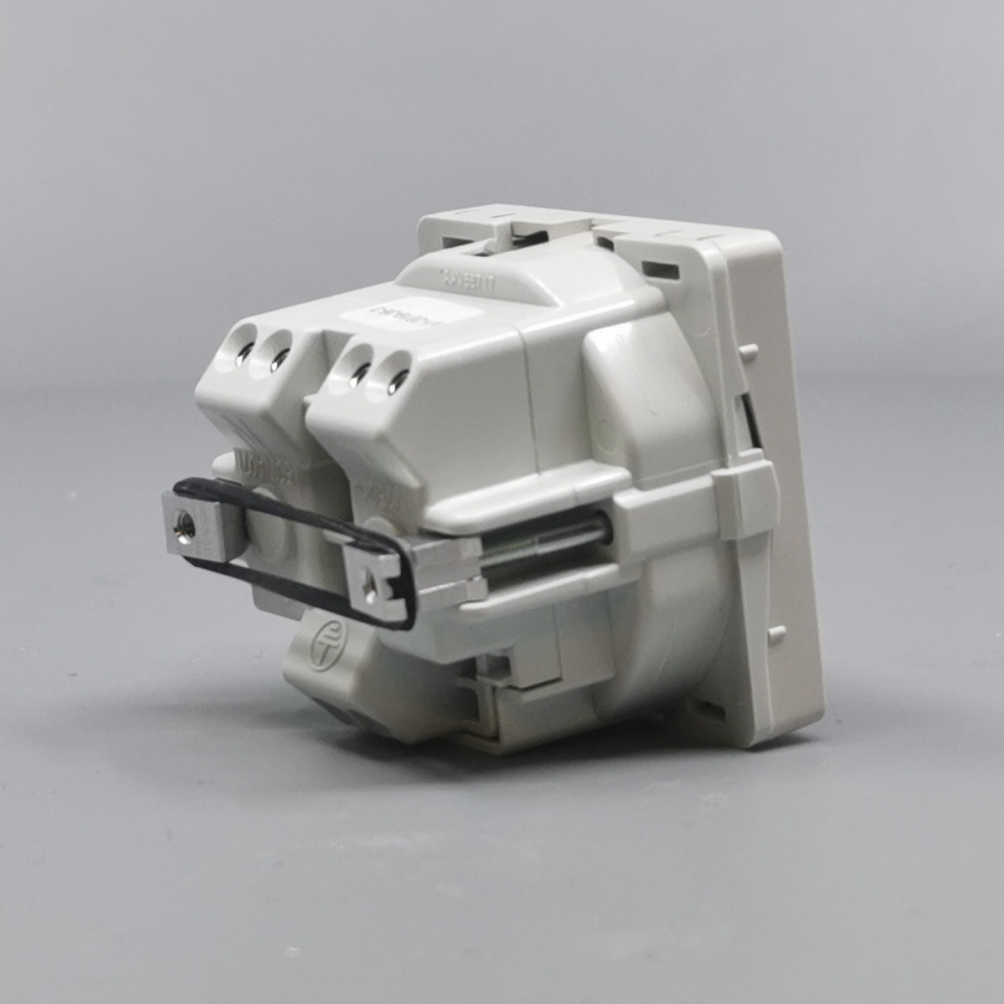 Fuga stikkontakt 2P m. pindjord 1m lysegrå