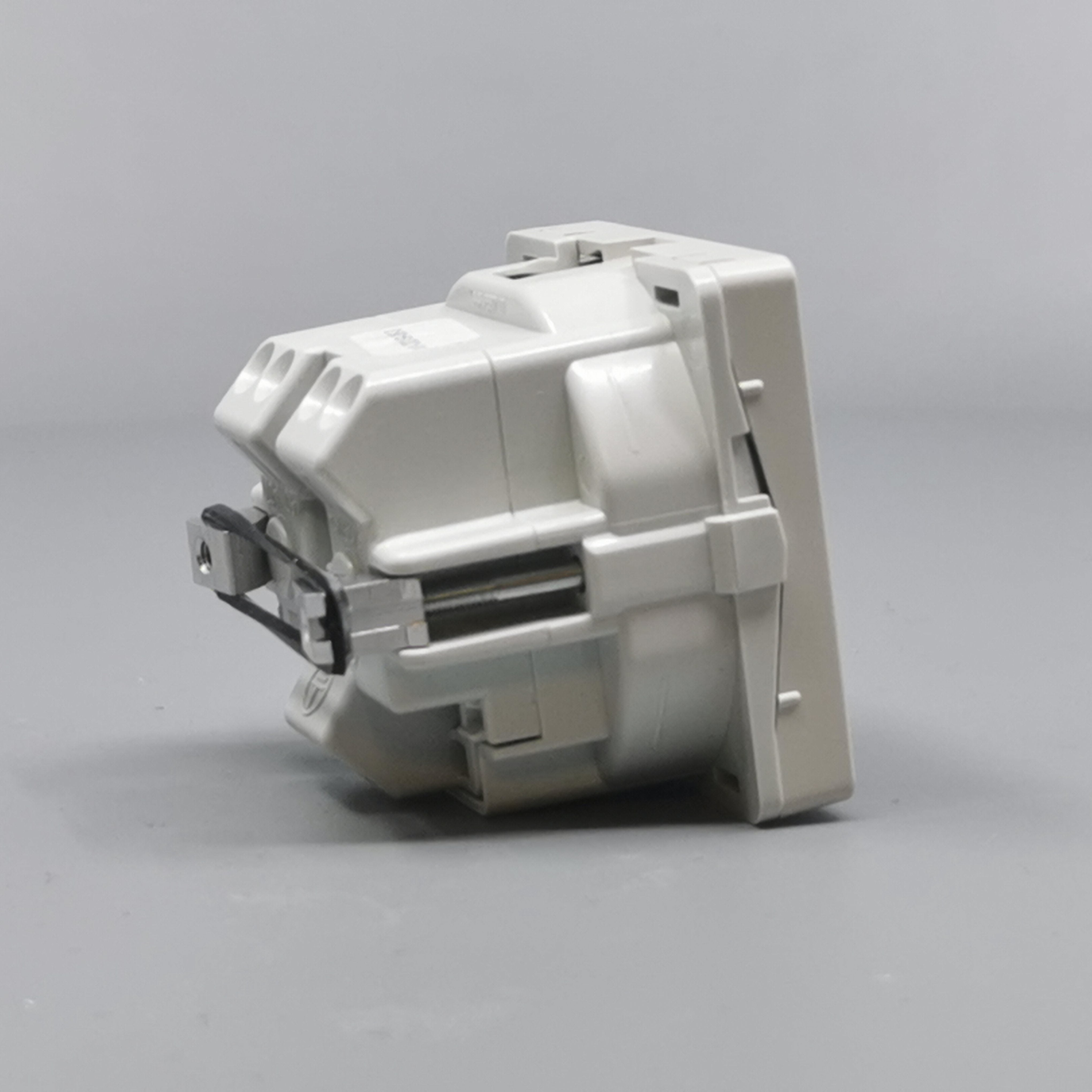 Fuga stikkontakt 2P m. pindjord 1m lysegrå