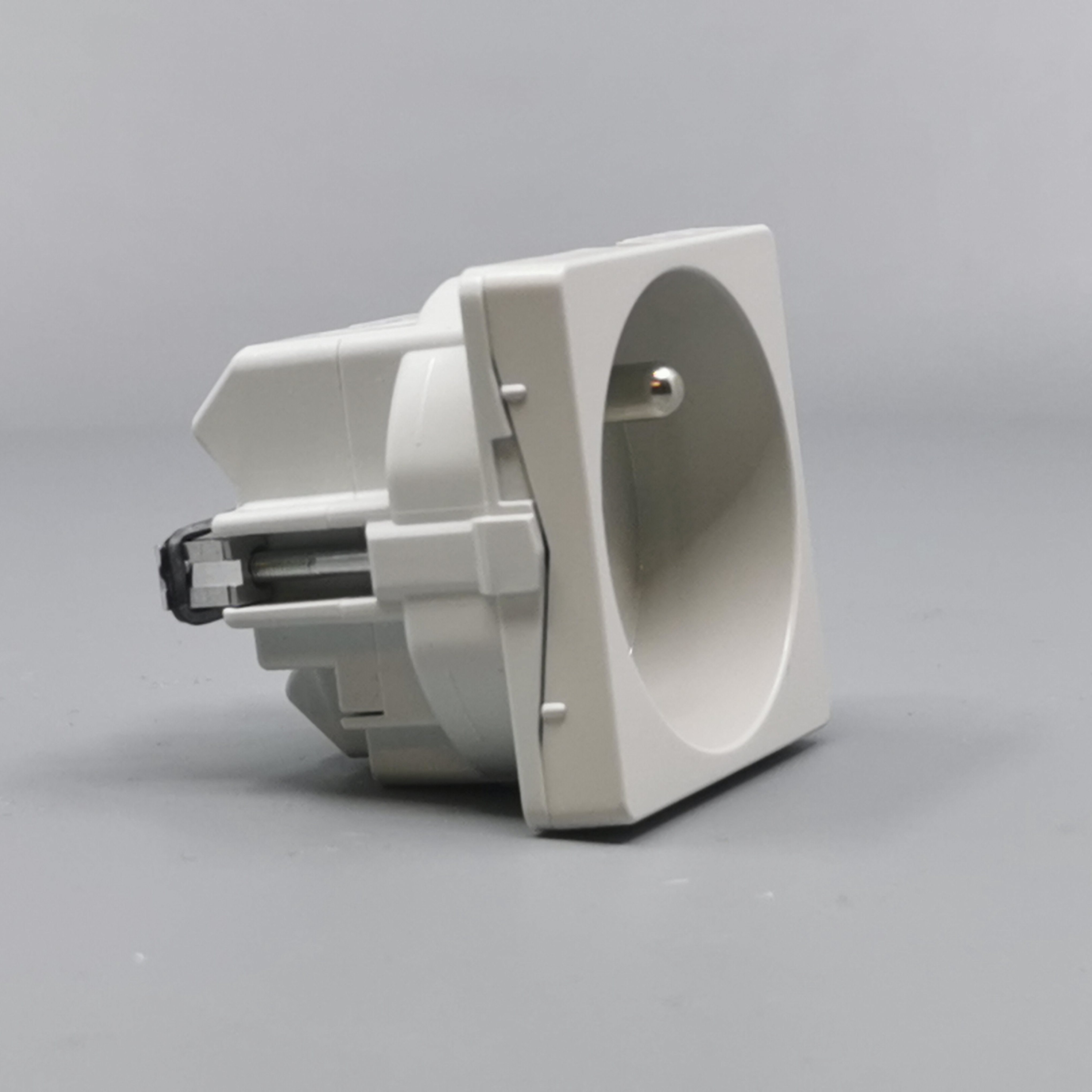 Fuga stikkontakt 2P m. pindjord 1m lysegrå