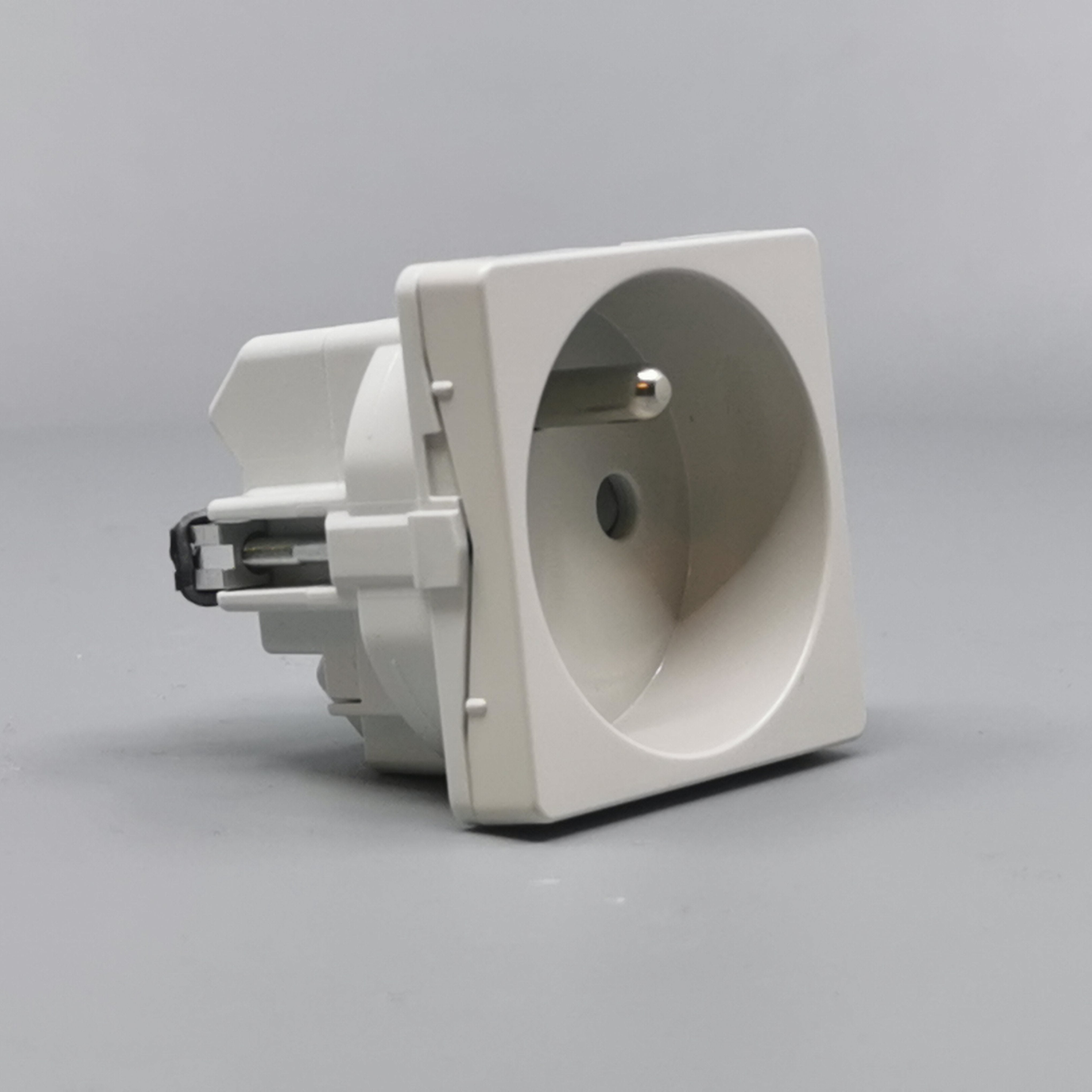 Fuga stikkontakt 2P m. pindjord 1m lysegrå