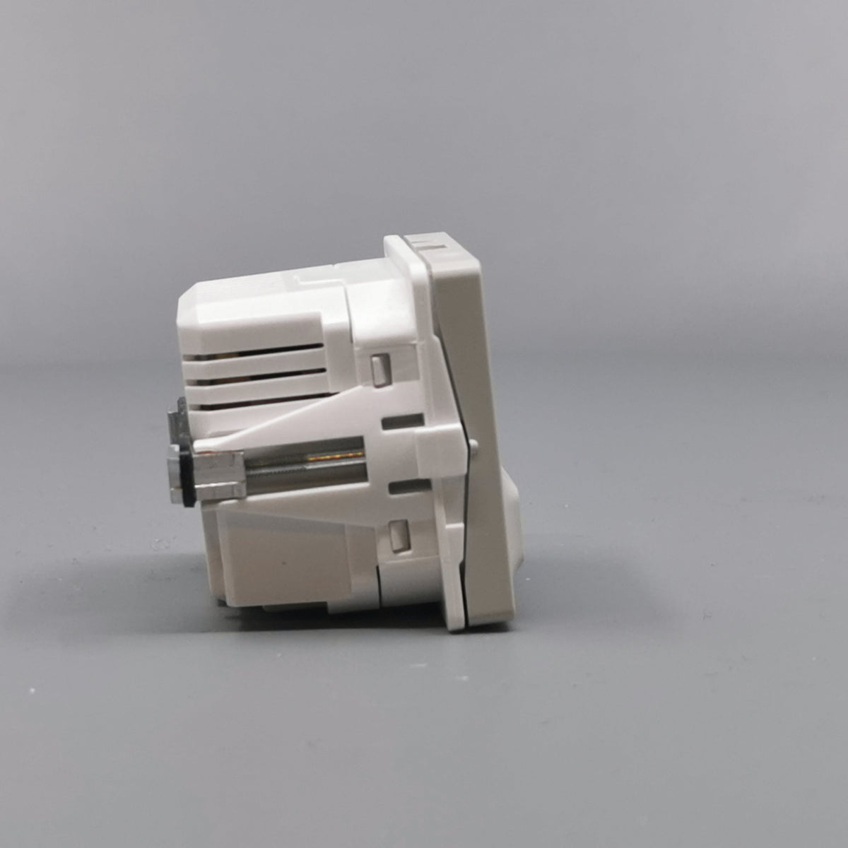 LK Fuga 2xUSB lader 2,1A 1 modul lysegrå (360° frame 19)