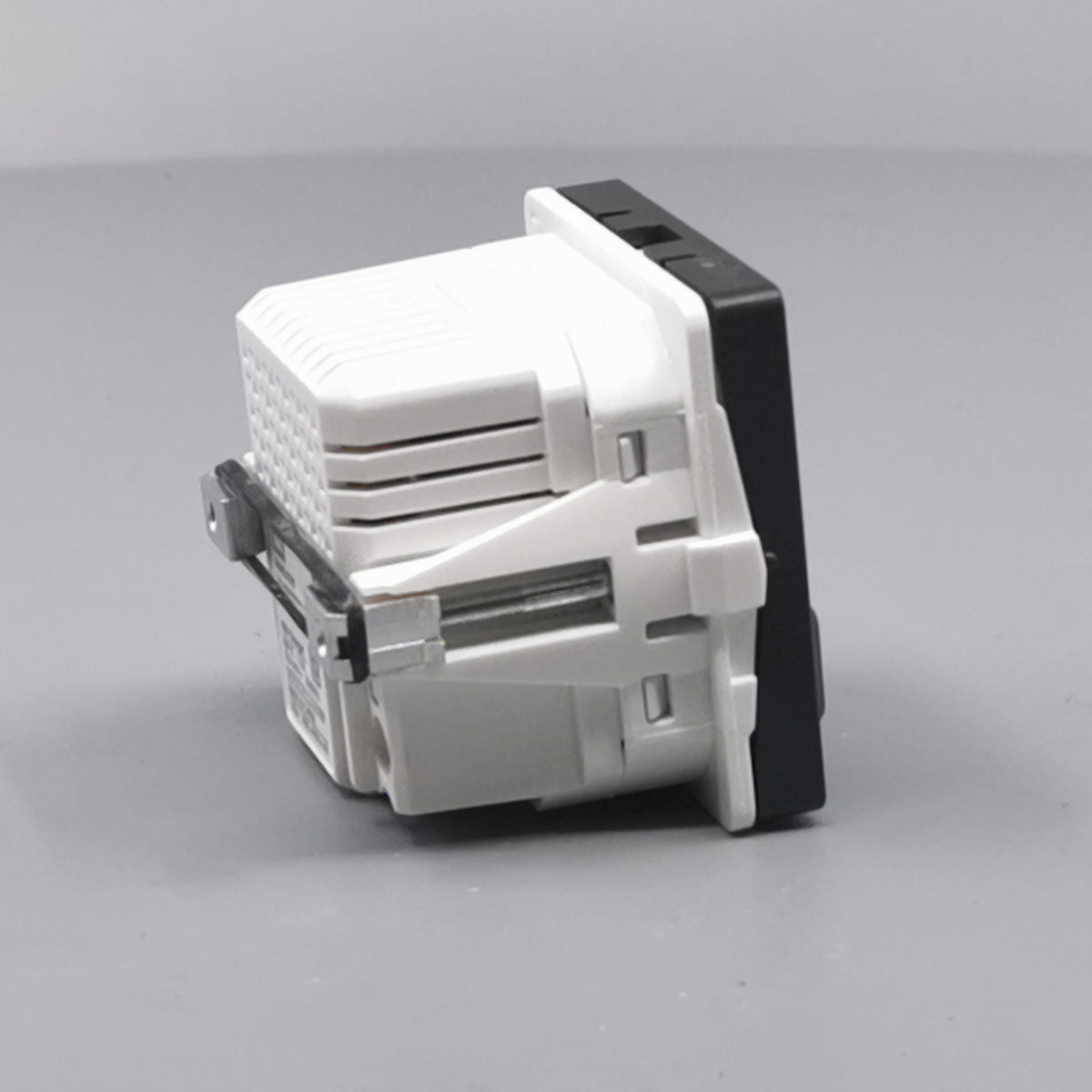 LK Fuga 2xUSB lader 2,1A 1 modul koksgrå (360° frame 18)