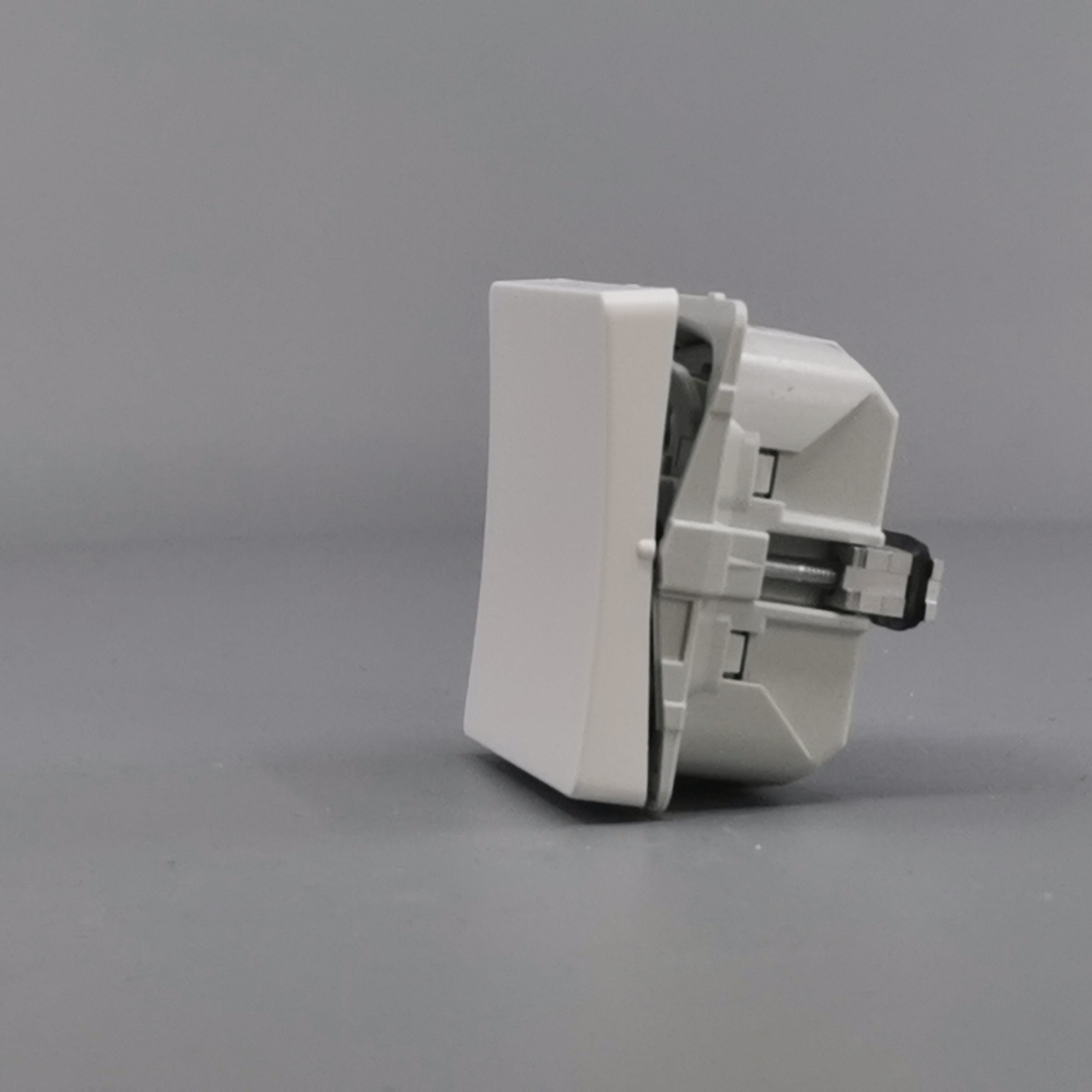 LK Fuga afbryder med sløjfeklemme 16A 1-pol - hvid