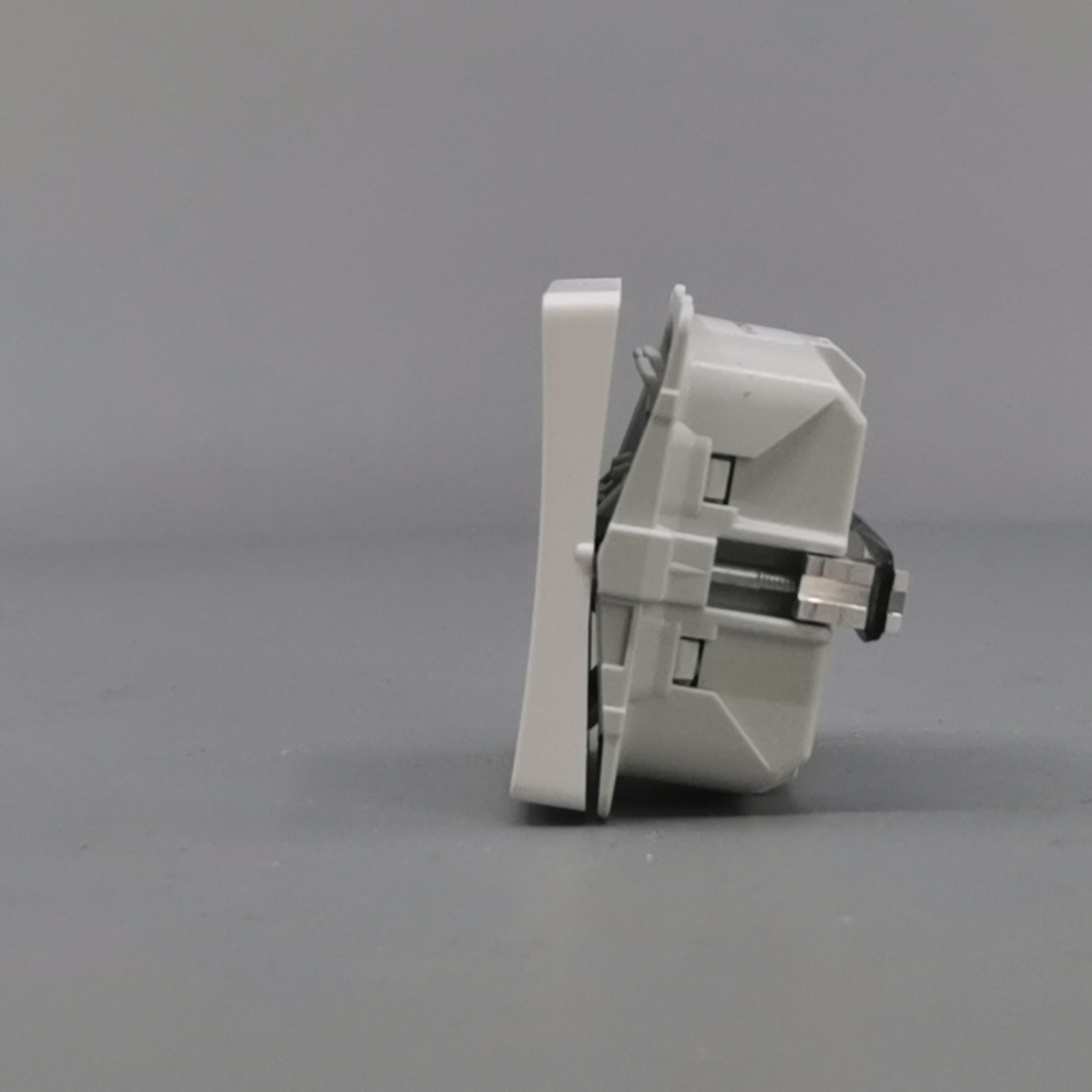 LK Fuga afbryder med sløjfeklemme 16A 1-pol - hvid