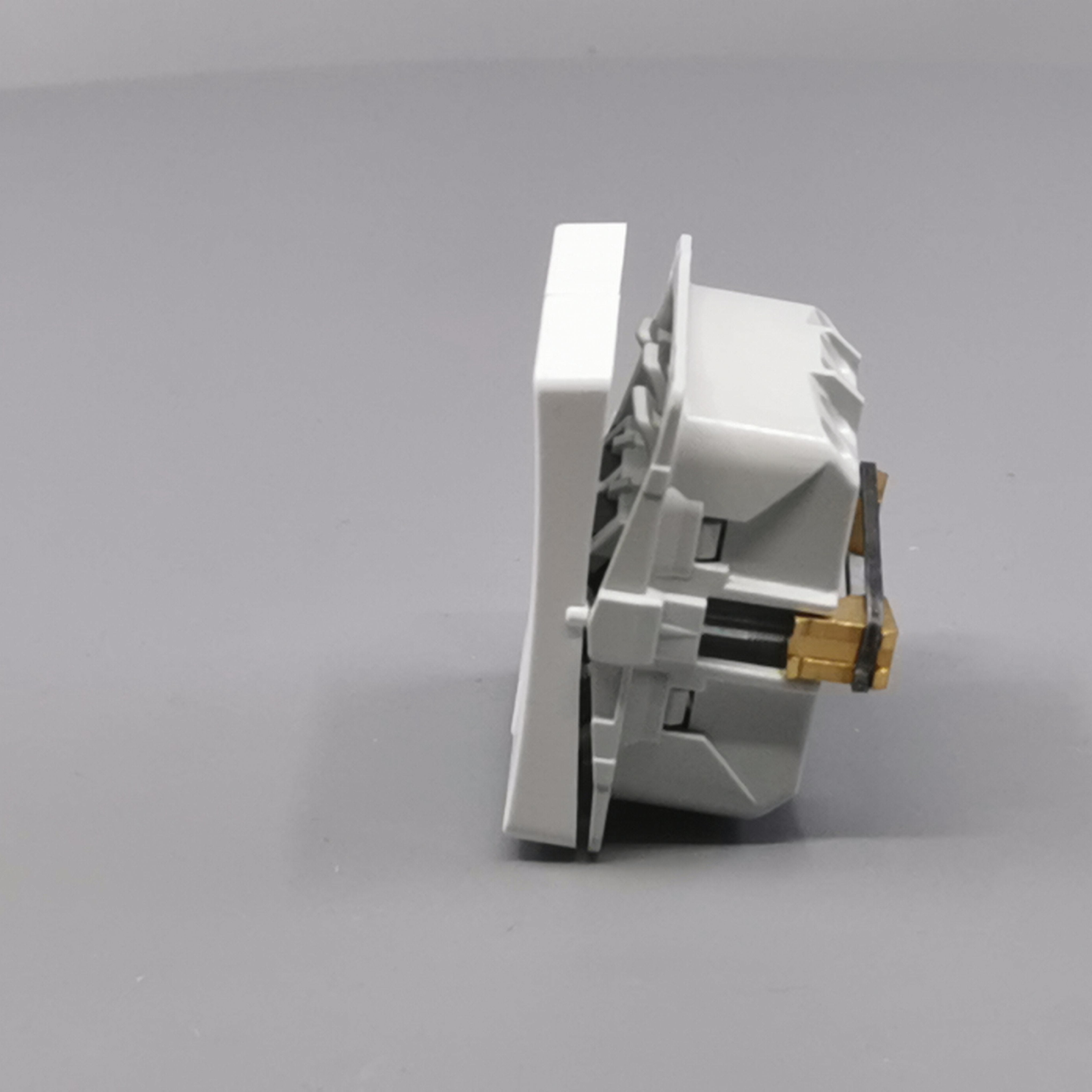 LK Fuga krone afbryder 16A - hvid