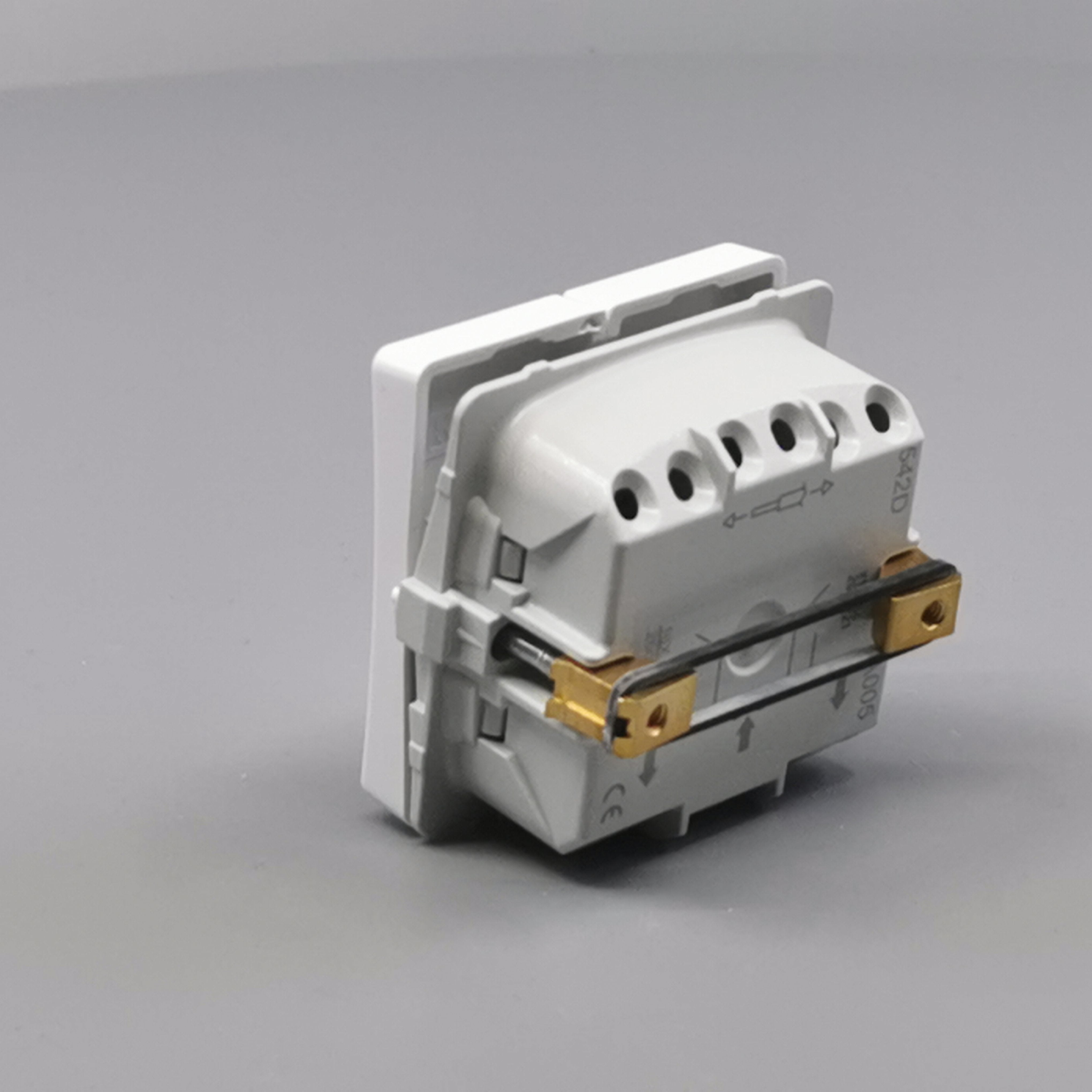 LK Fuga krone afbryder 16A - hvid