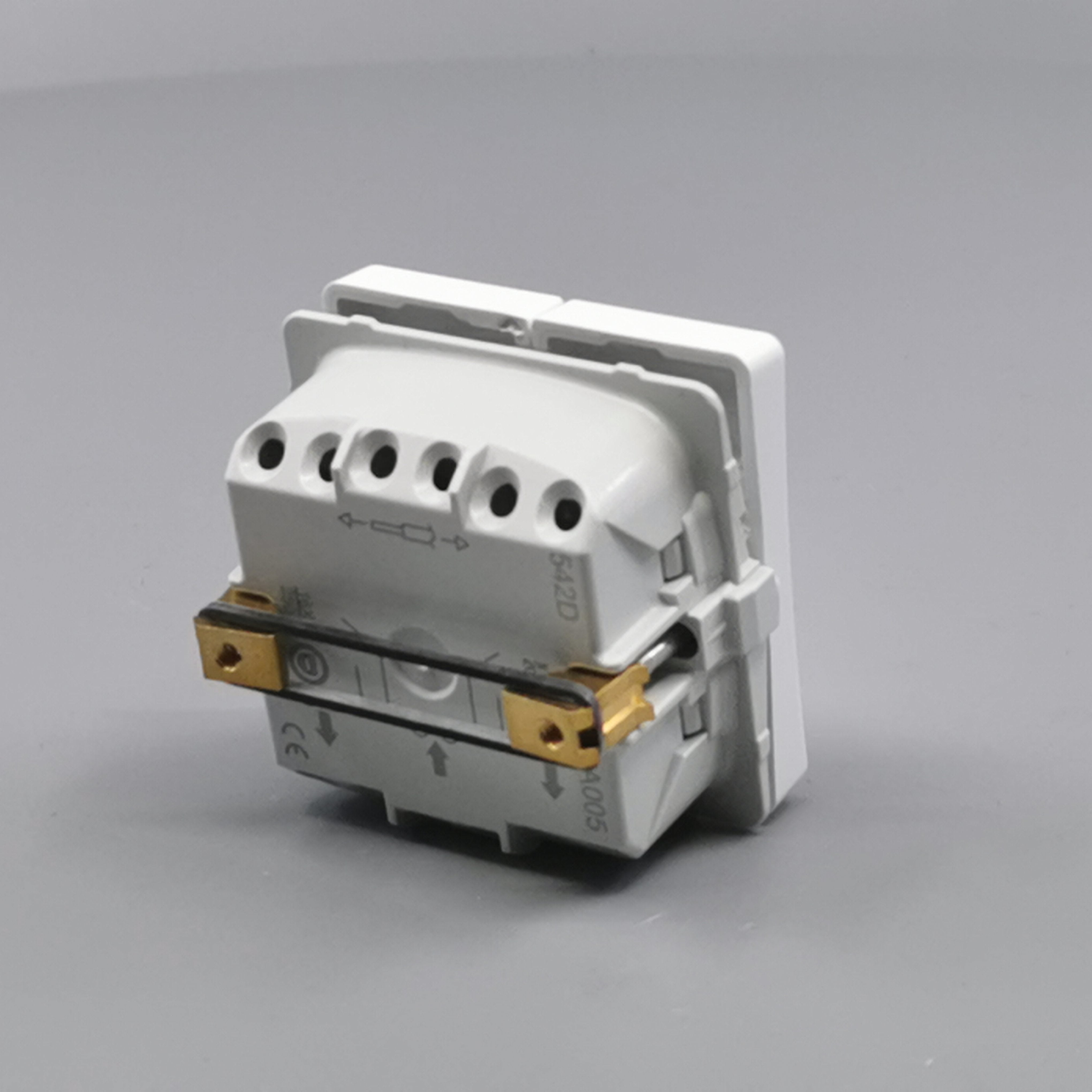 LK Fuga krone afbryder 16A - hvid