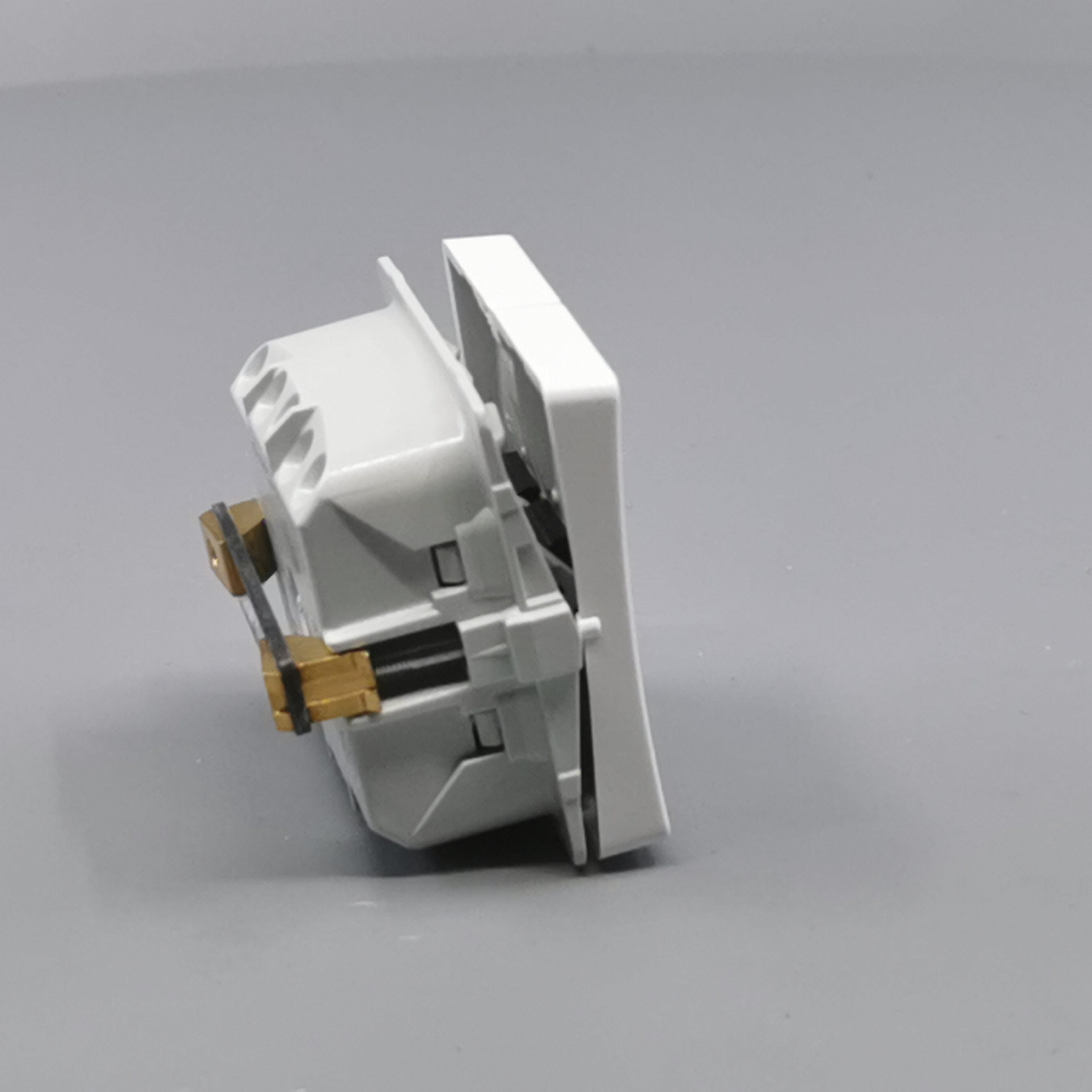 LK Fuga krone afbryder 16A - hvid