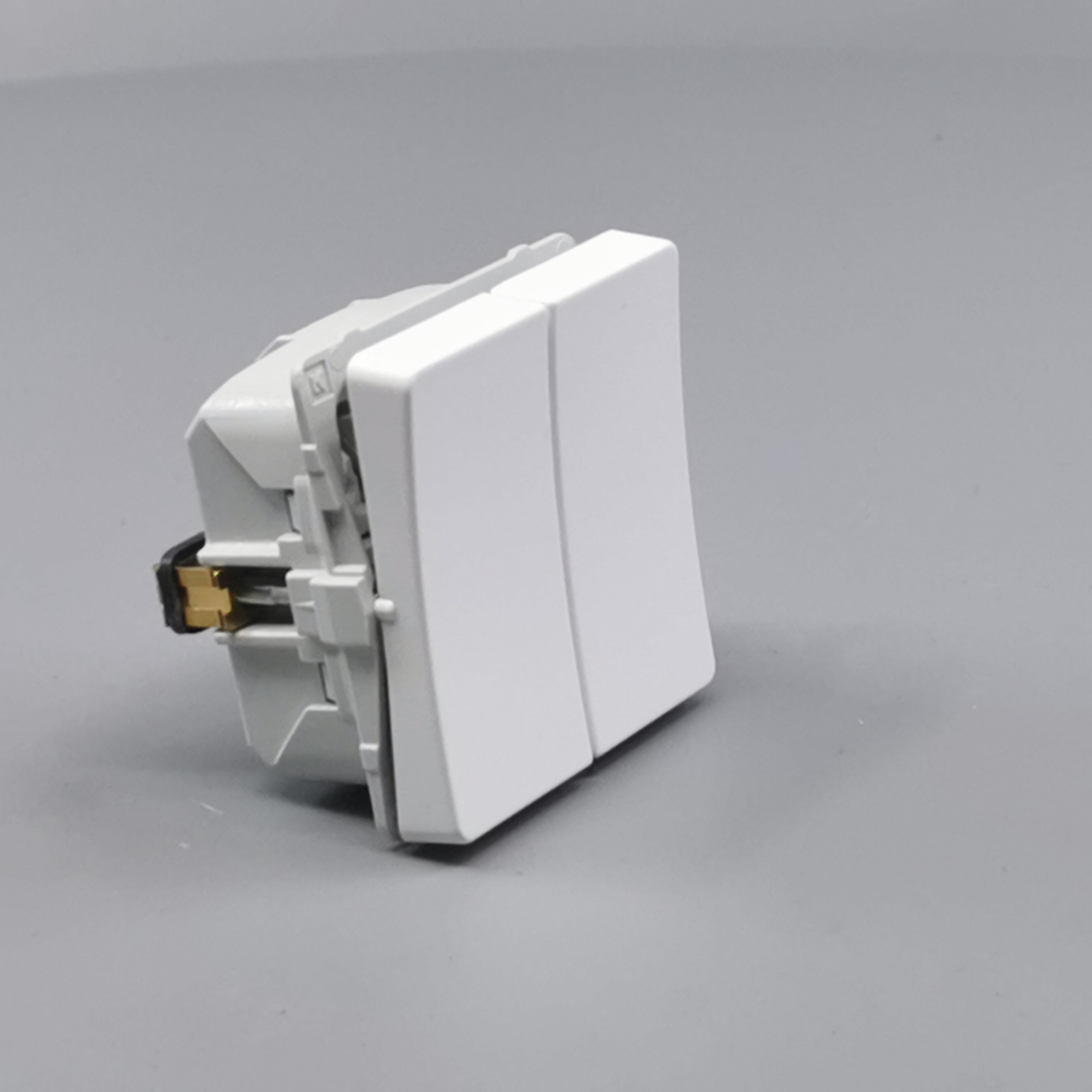 LK Fuga krone afbryder 16A - hvid