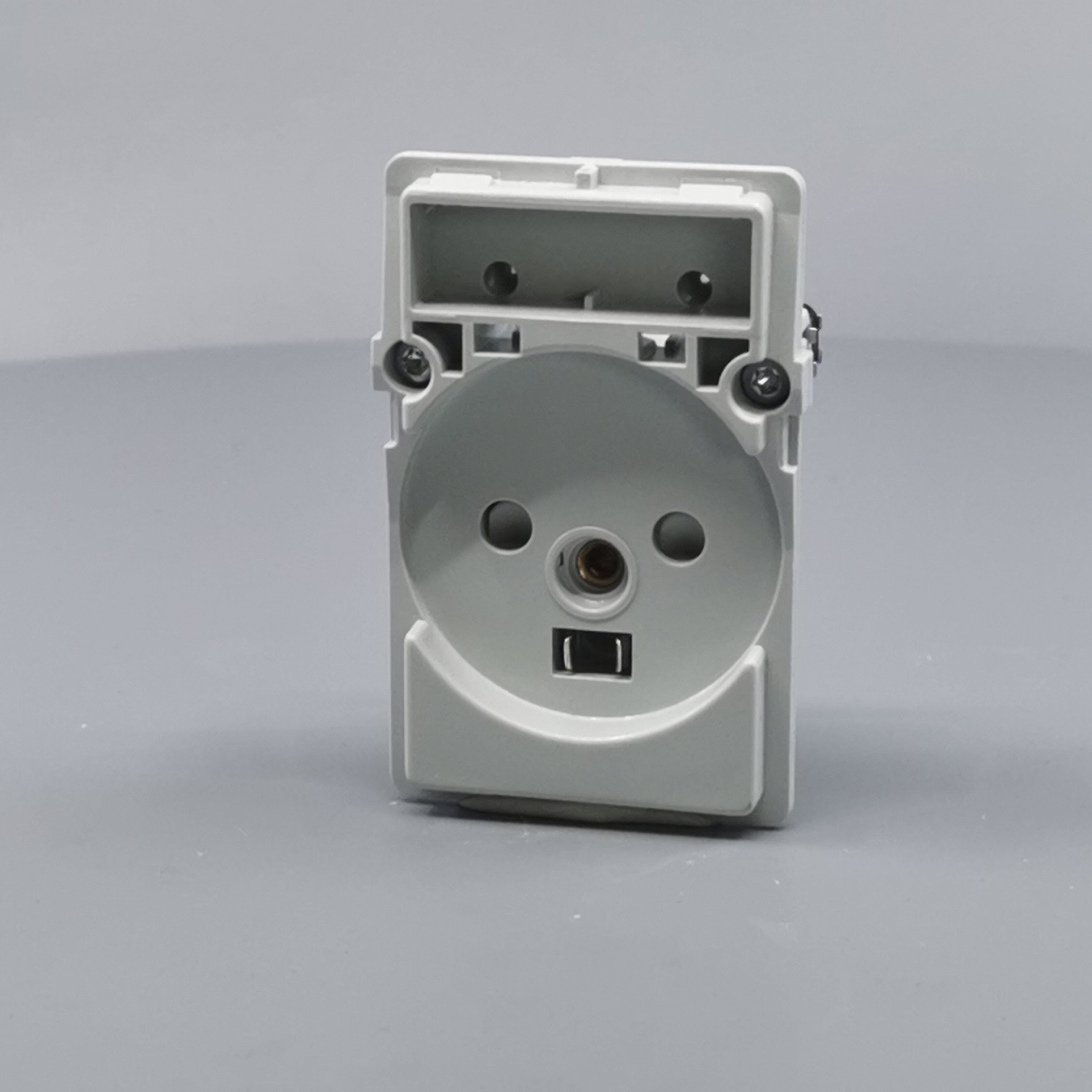 Fuga stikkontakt 2-pol m/jord 1½m uden afdækning