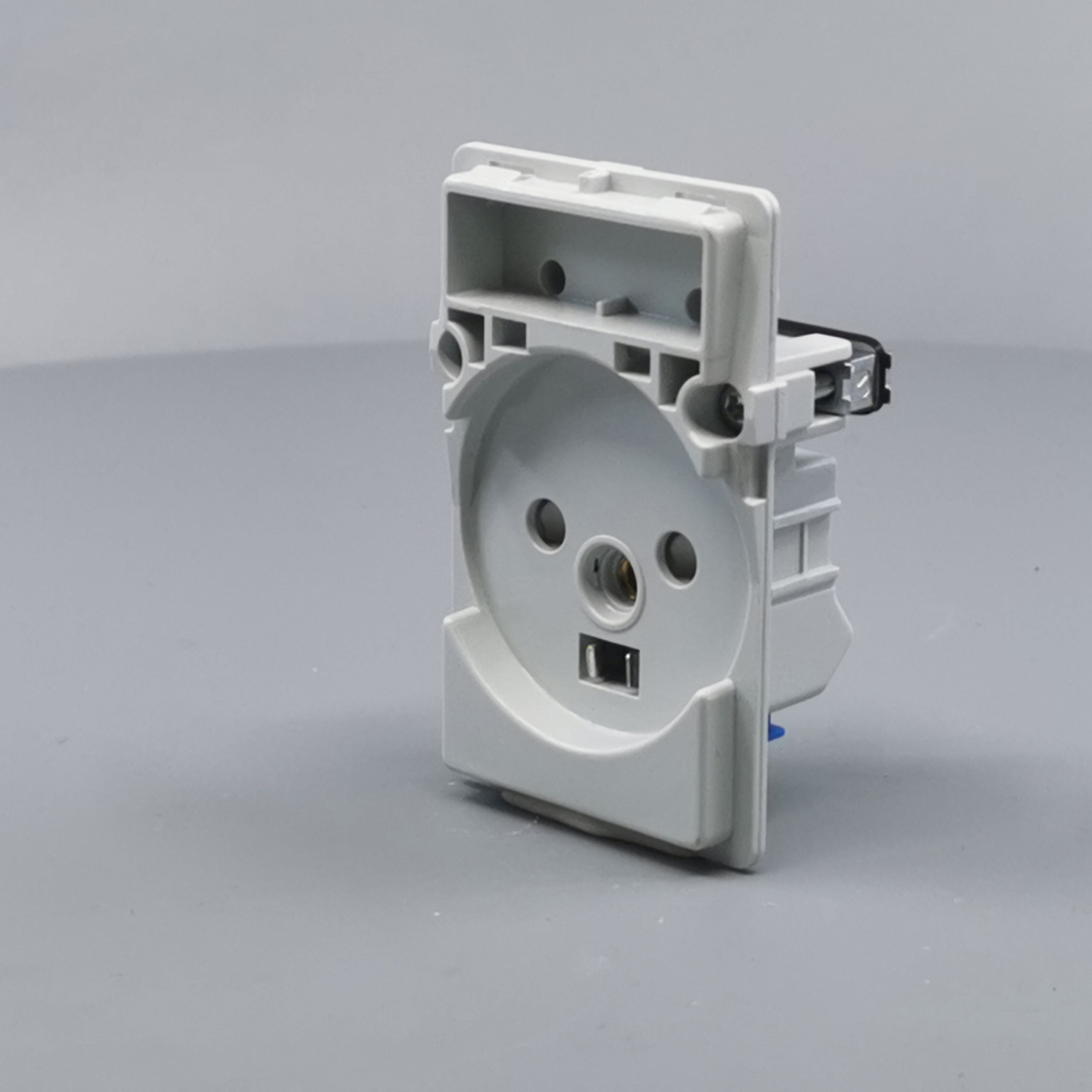 Fuga stikkontakt 2-pol m/jord 1½m uden afdækning