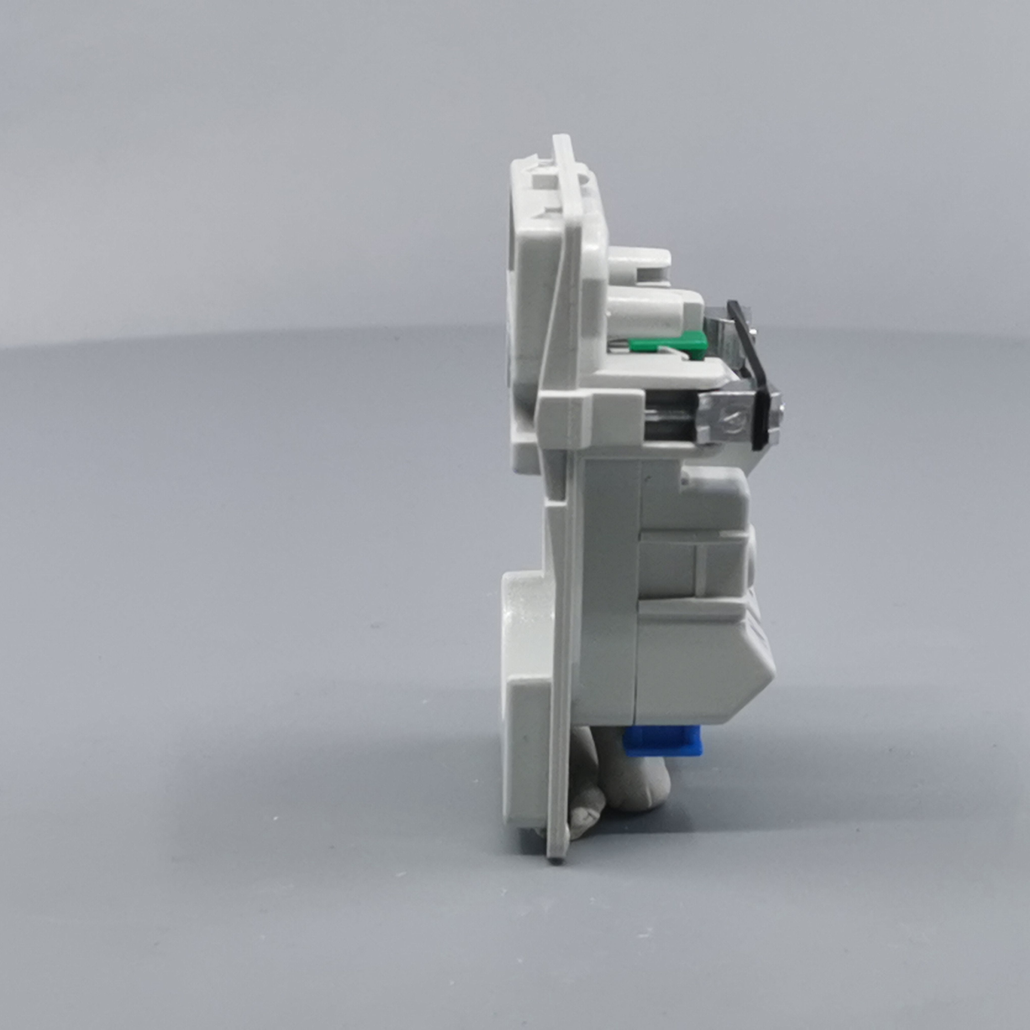 Fuga stikkontakt 2-pol m/jord 1½m uden afdækning