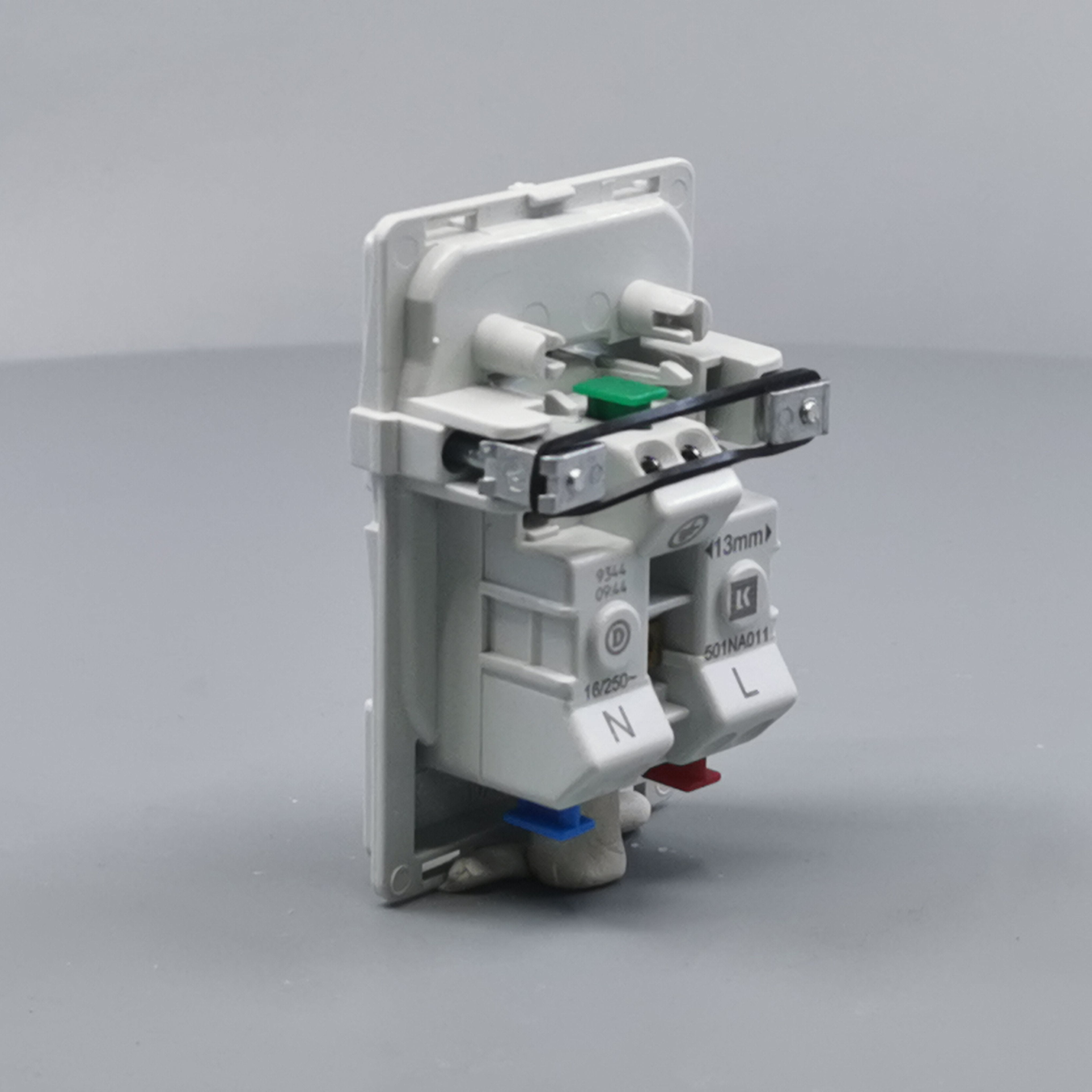 Fuga stikkontakt 2-pol m/jord 1½m uden afdækning