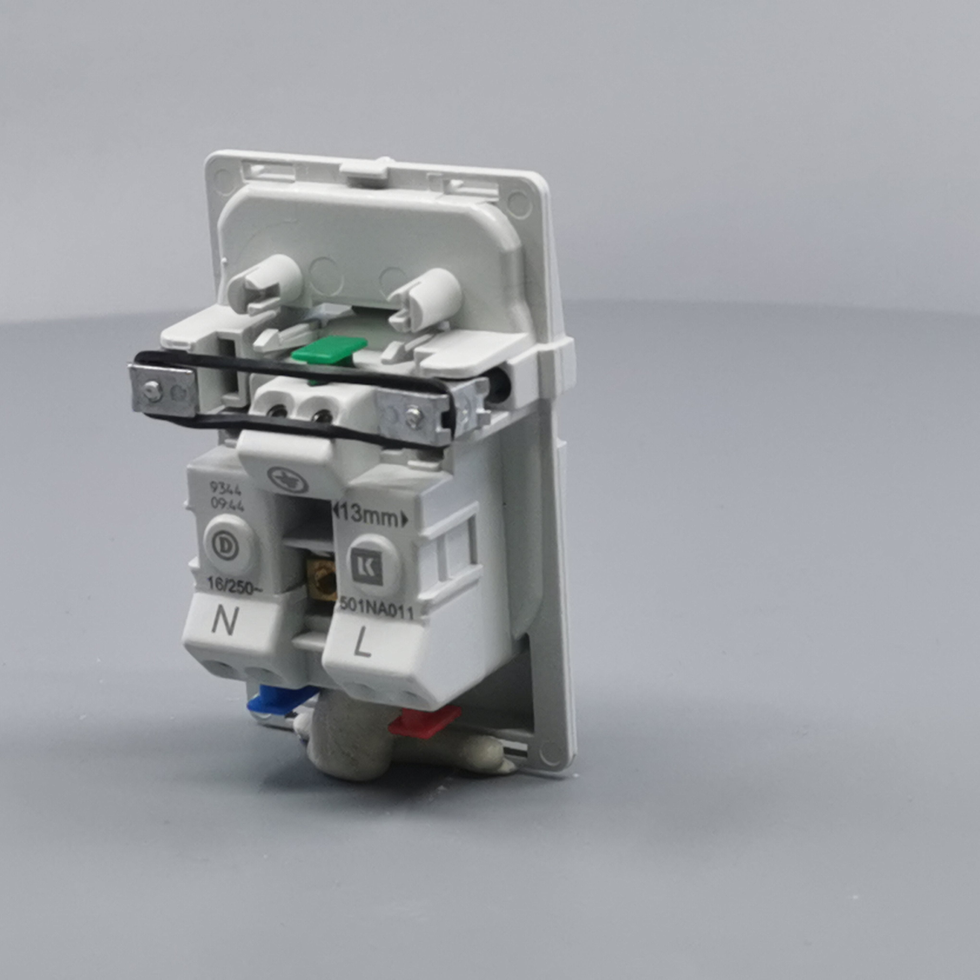 Fuga stikkontakt 2-pol m/jord 1½m uden afdækning