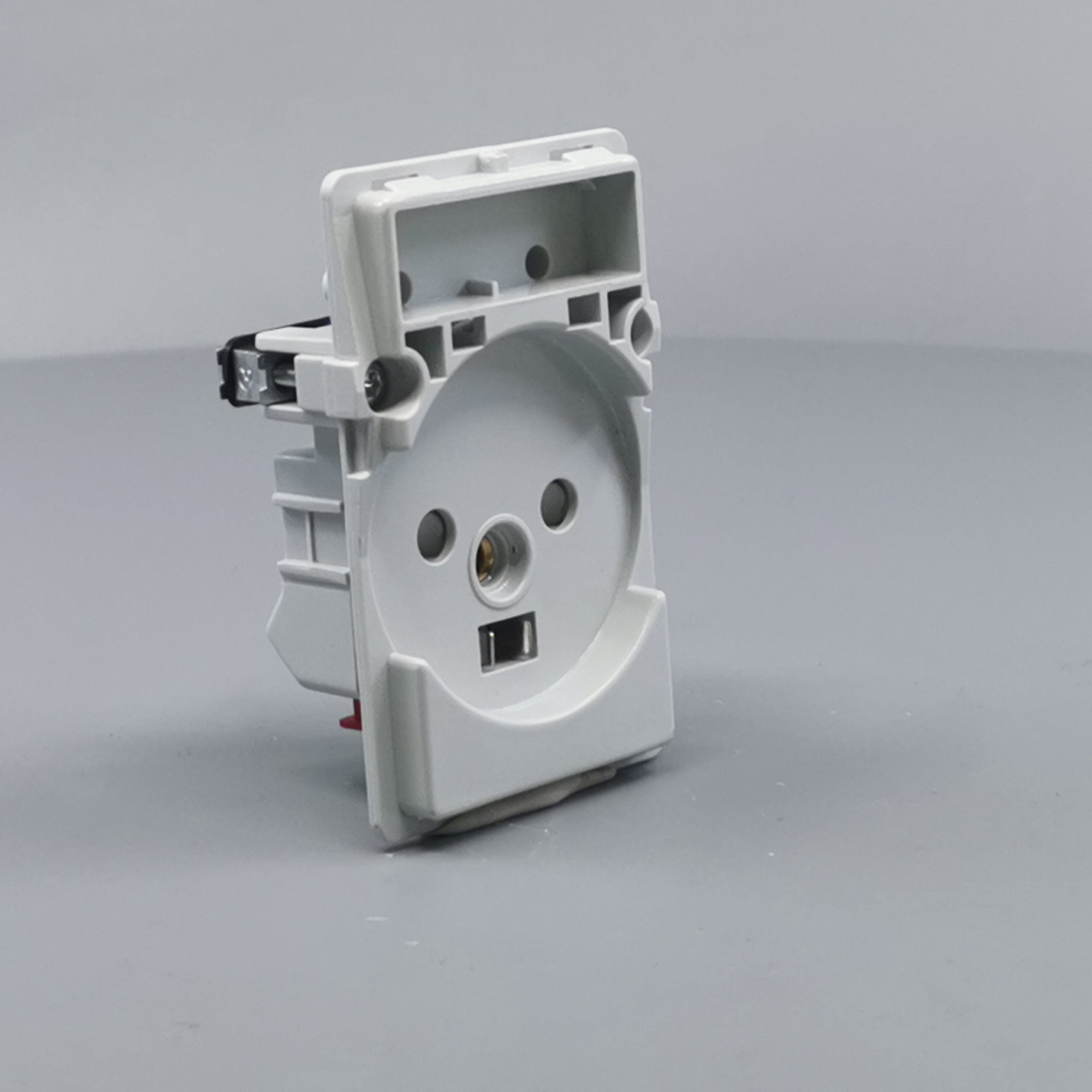 Fuga stikkontakt 2-pol m/jord 1½m uden afdækning