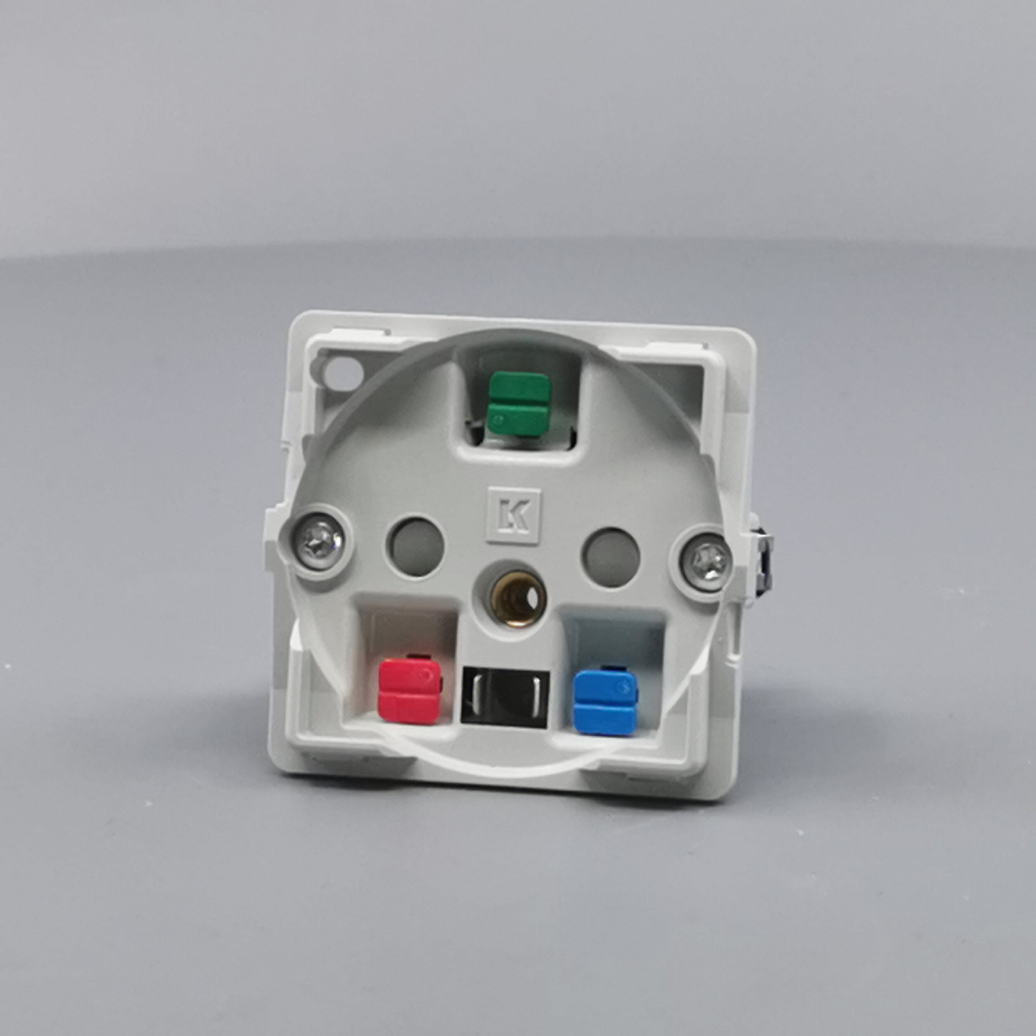 Fuga 1m stikkontakt m/jord uden afdækning